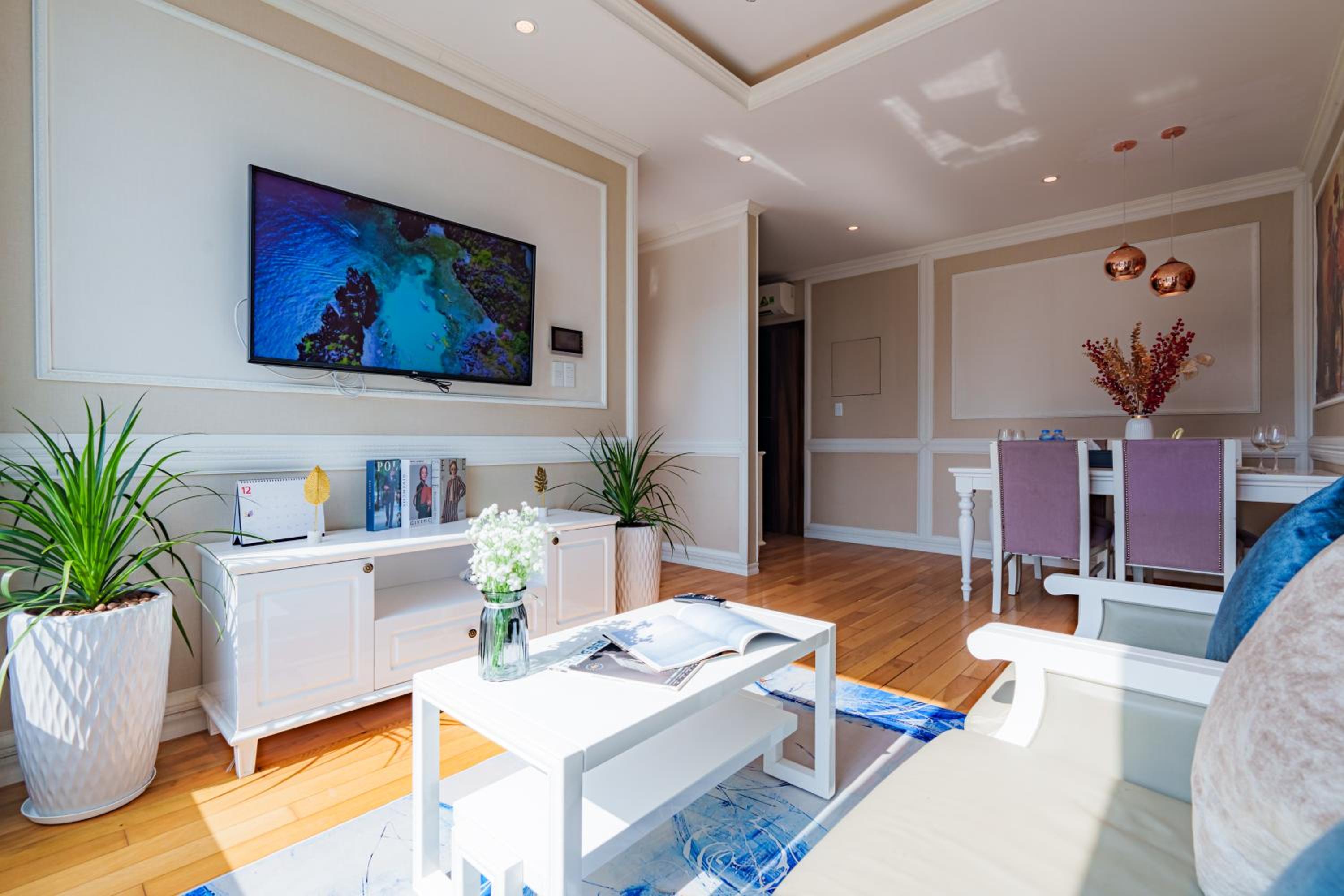 Leman Luxury Suites