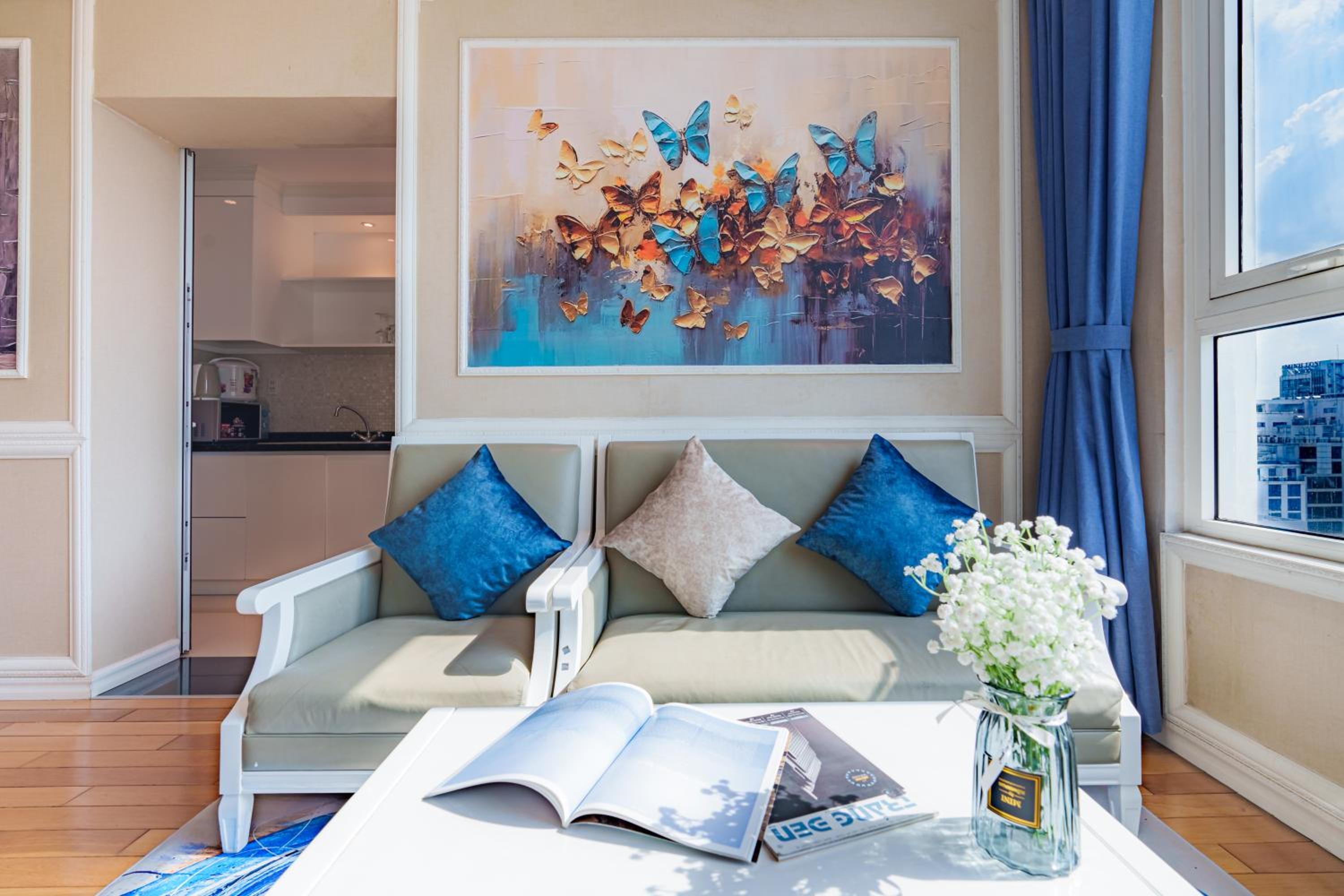 Leman Luxury Suites