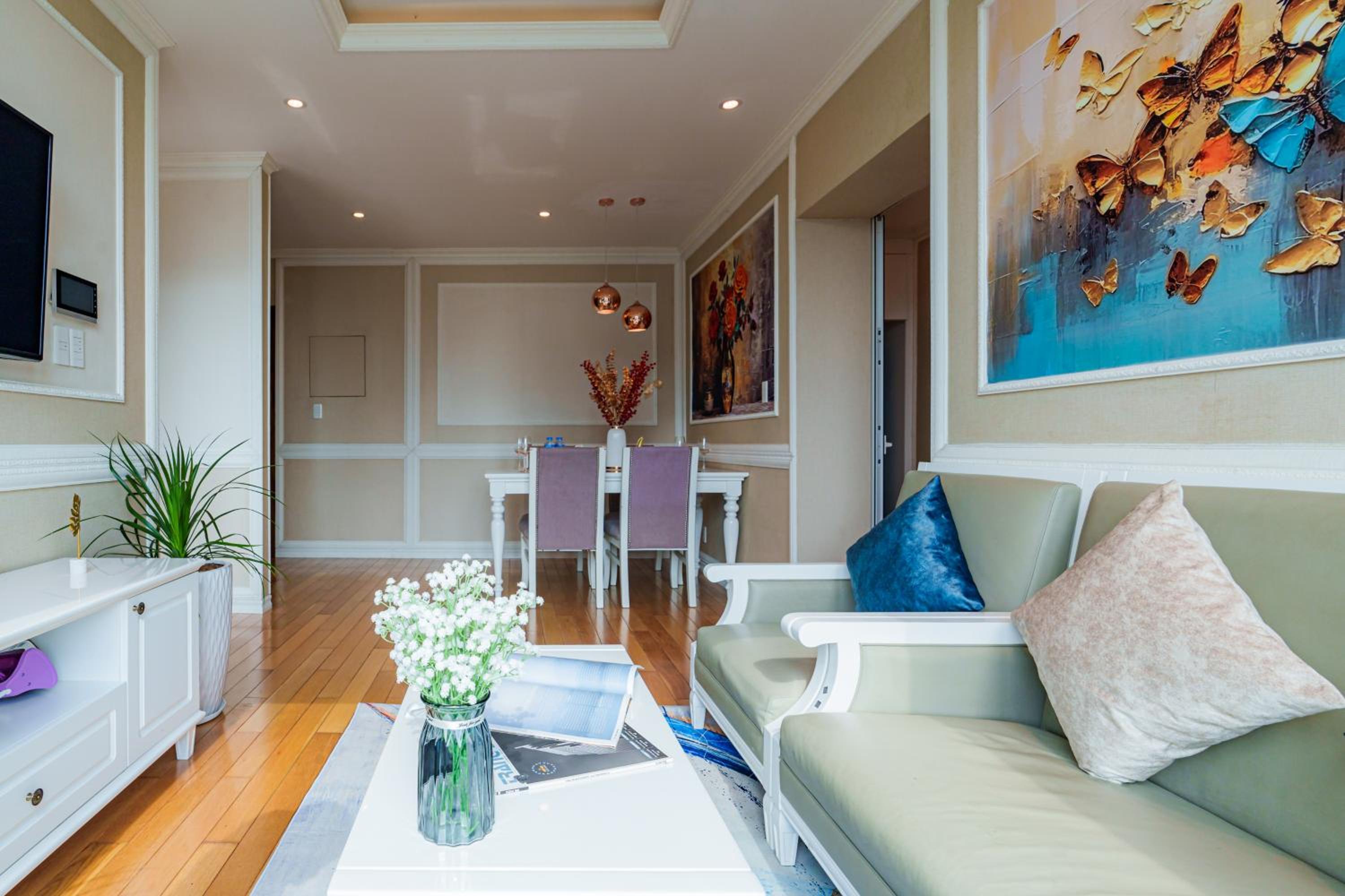 Leman Luxury Suites