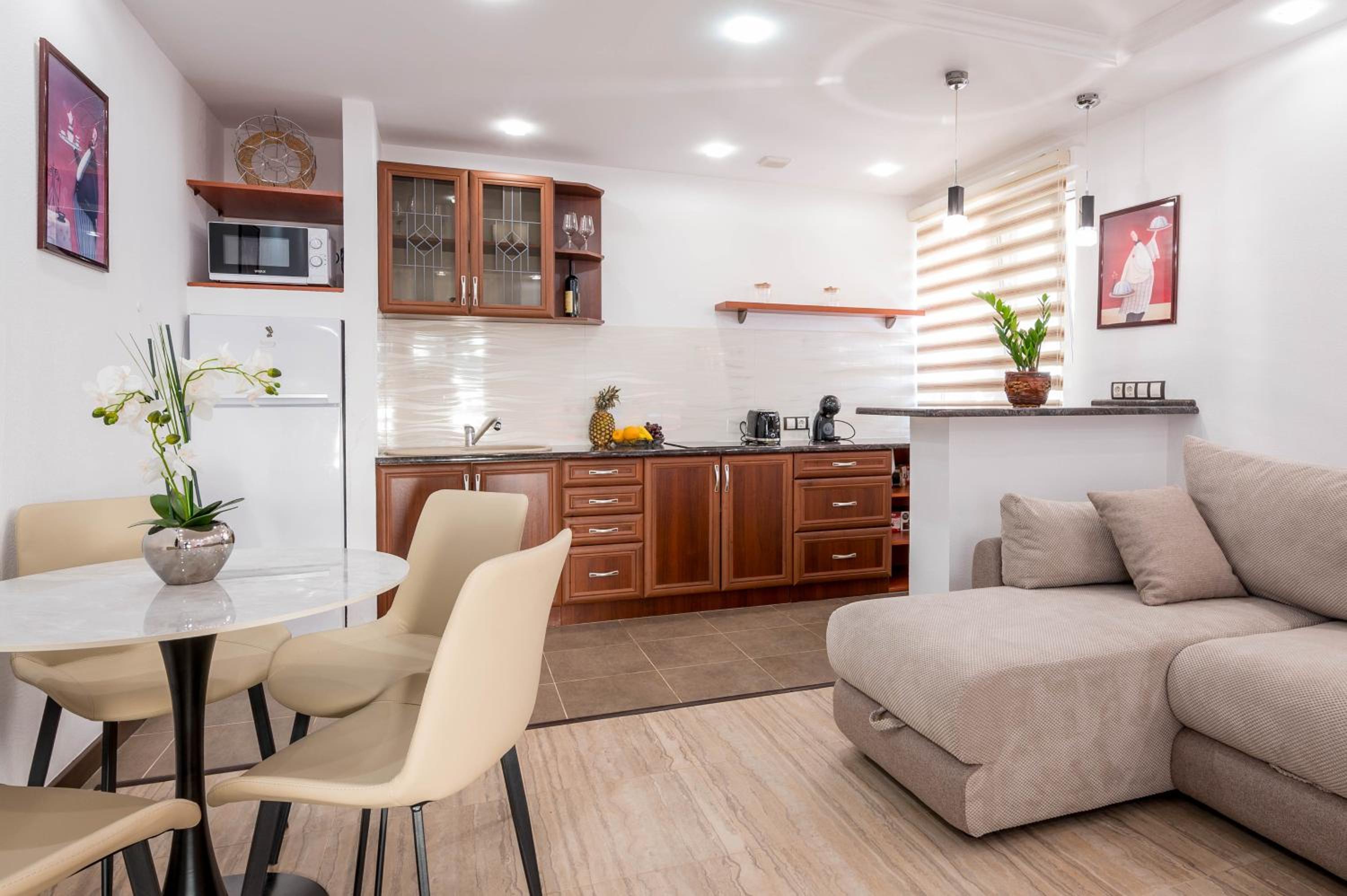 Grande Apartments