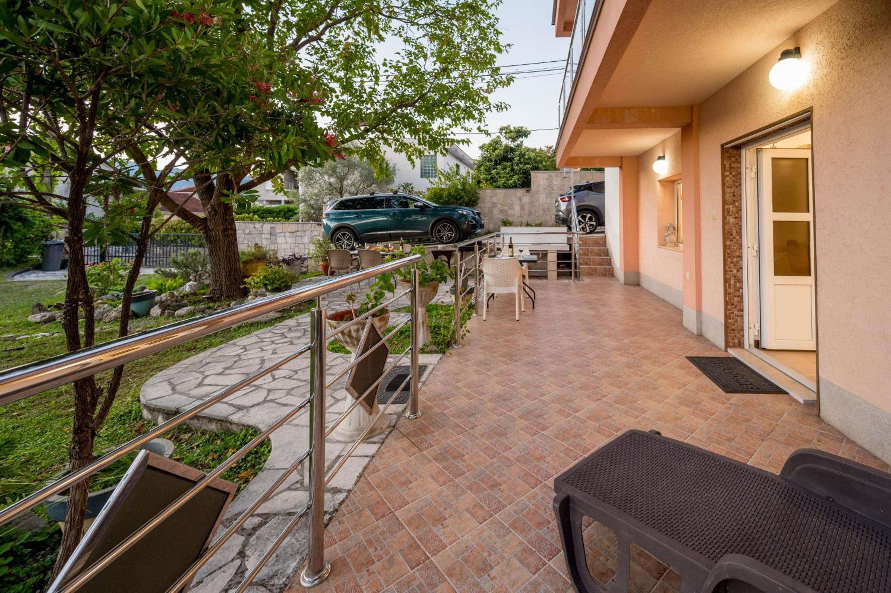 Grande Apartments