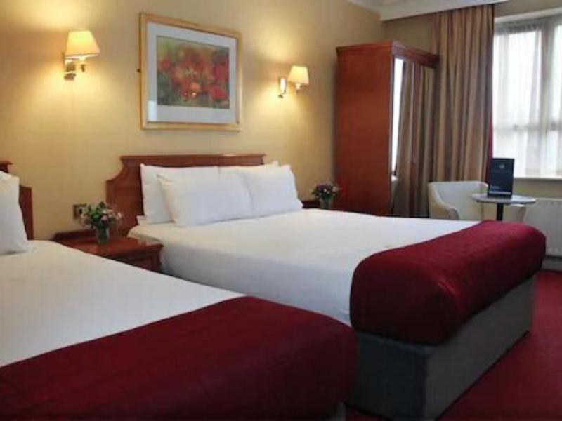 Eyre Square Hotel