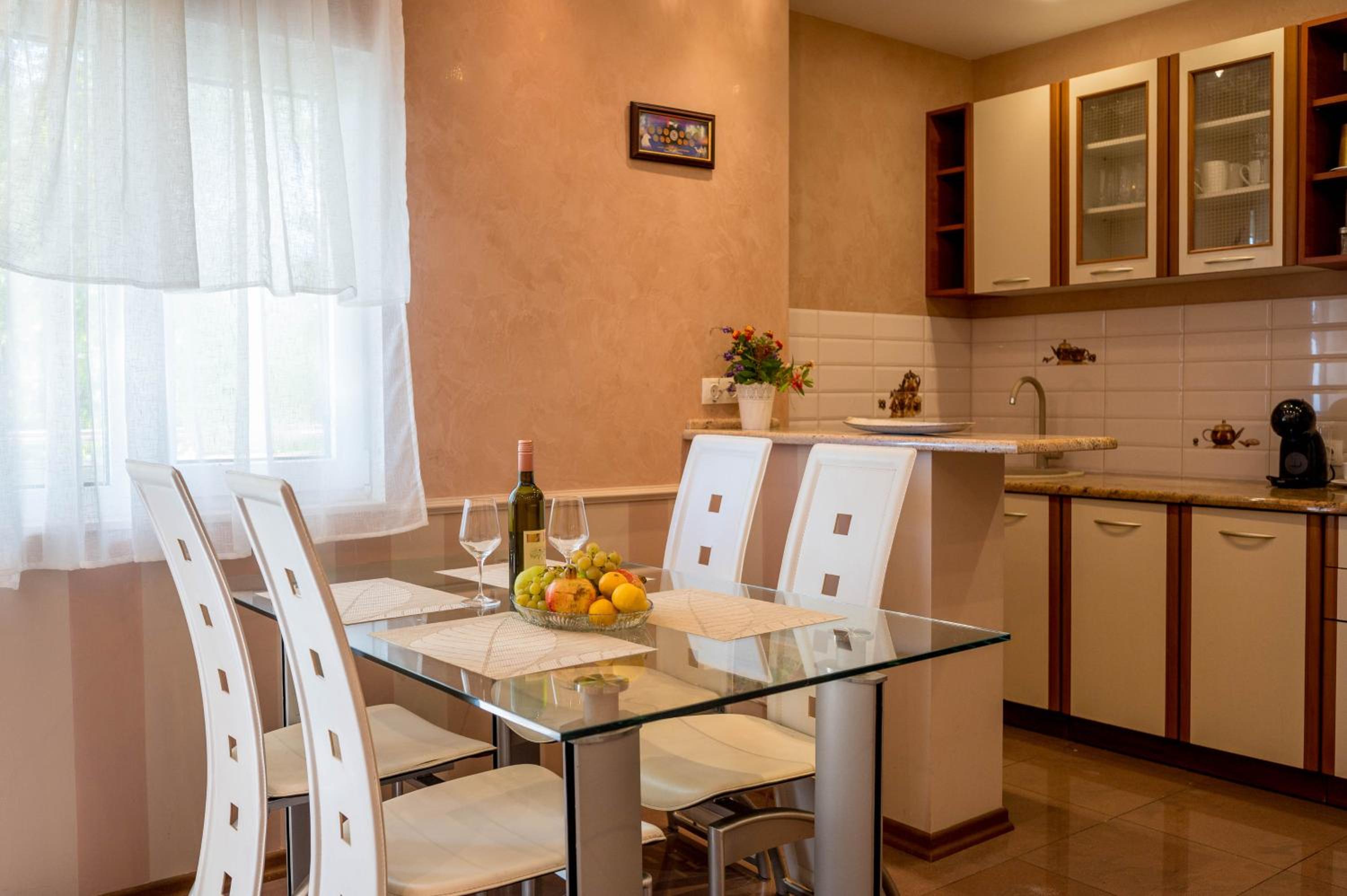 Grande Apartments