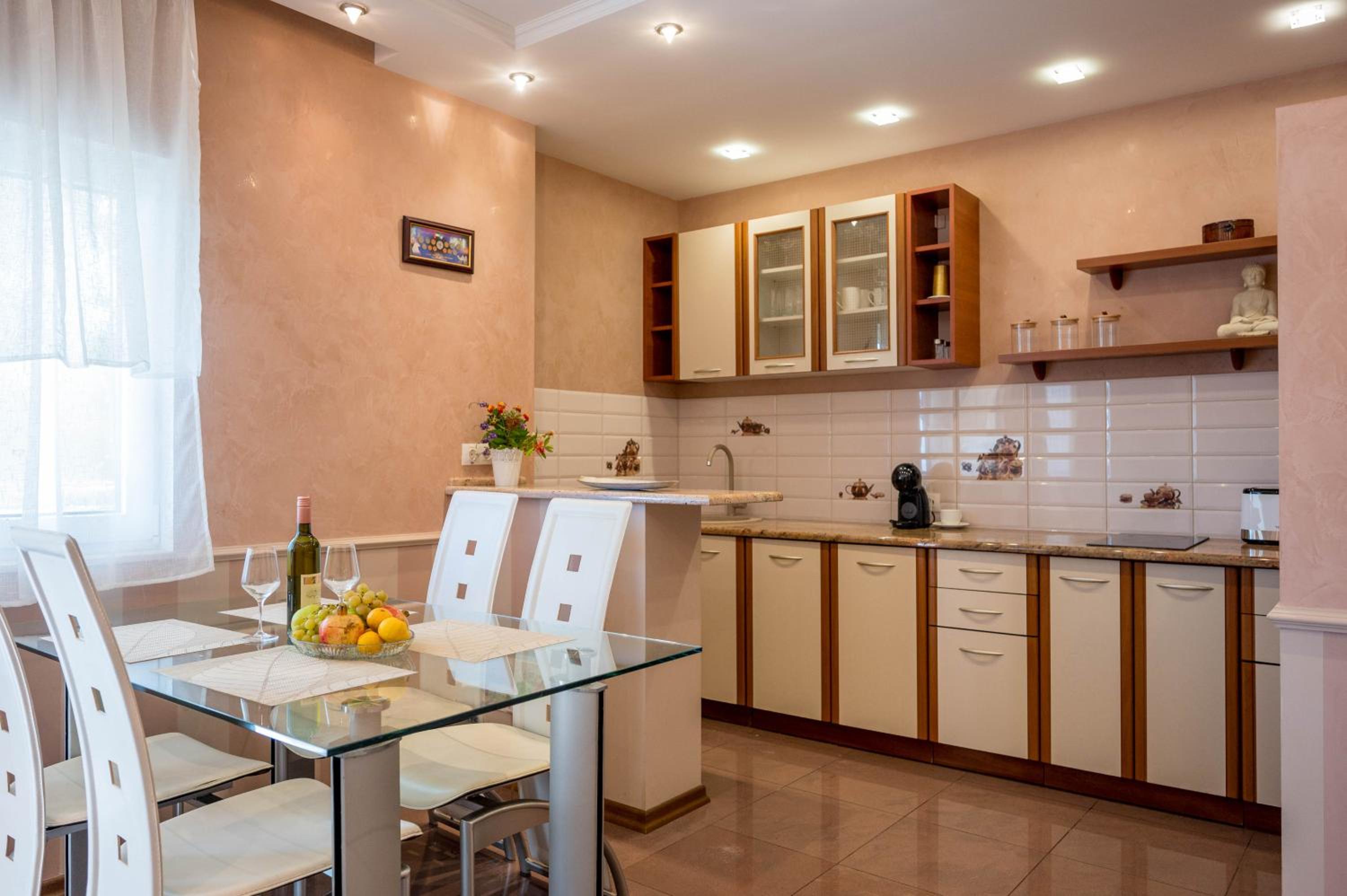 Grande Apartments
