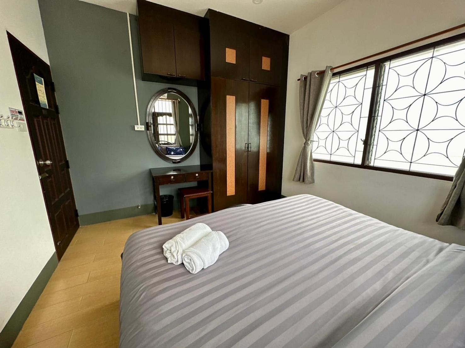 Niece Hostel Phuket - Bangtao Beach