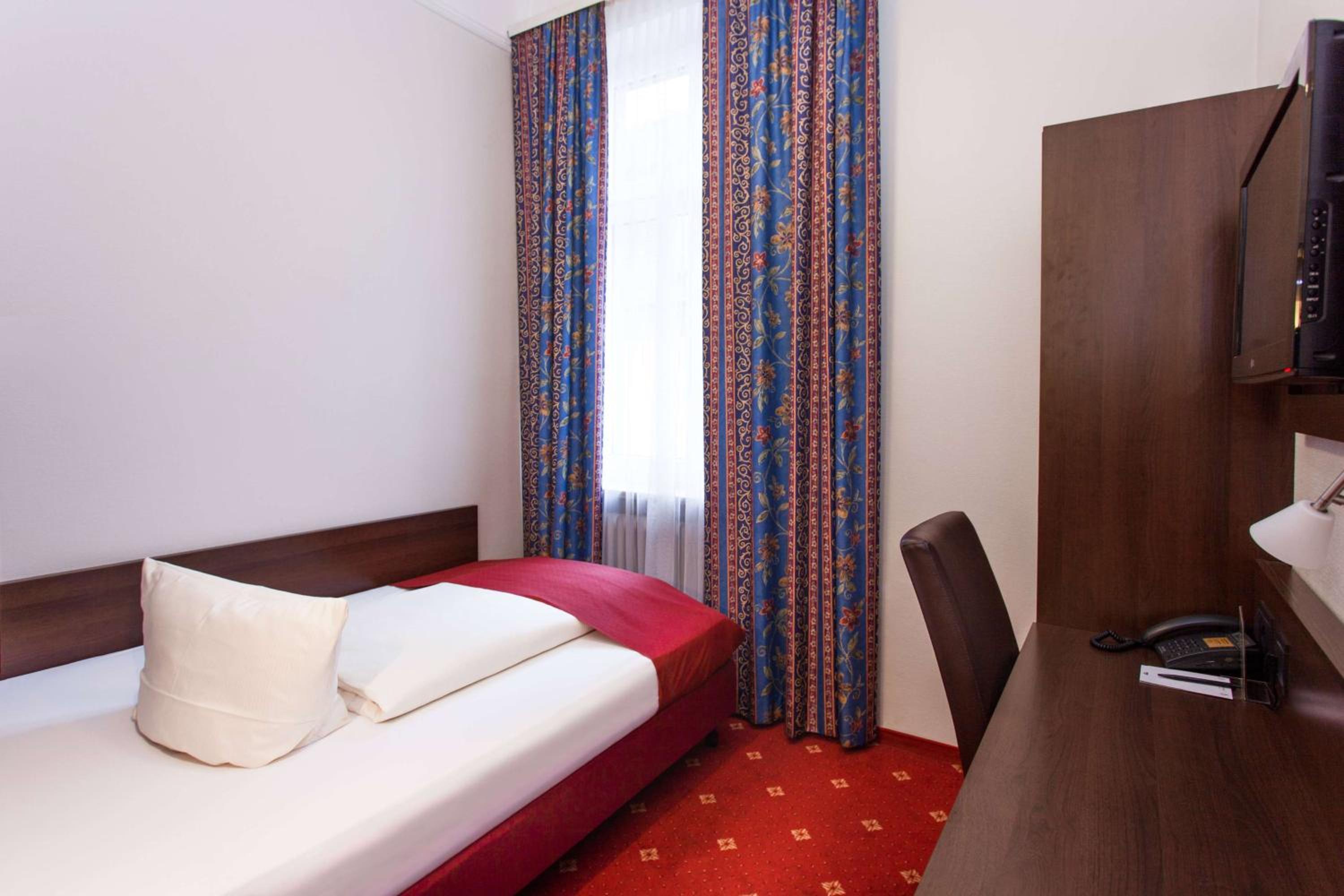 Centro Hotel National Frankfurt, Trademark Collection by Wyndham - Property Image 11