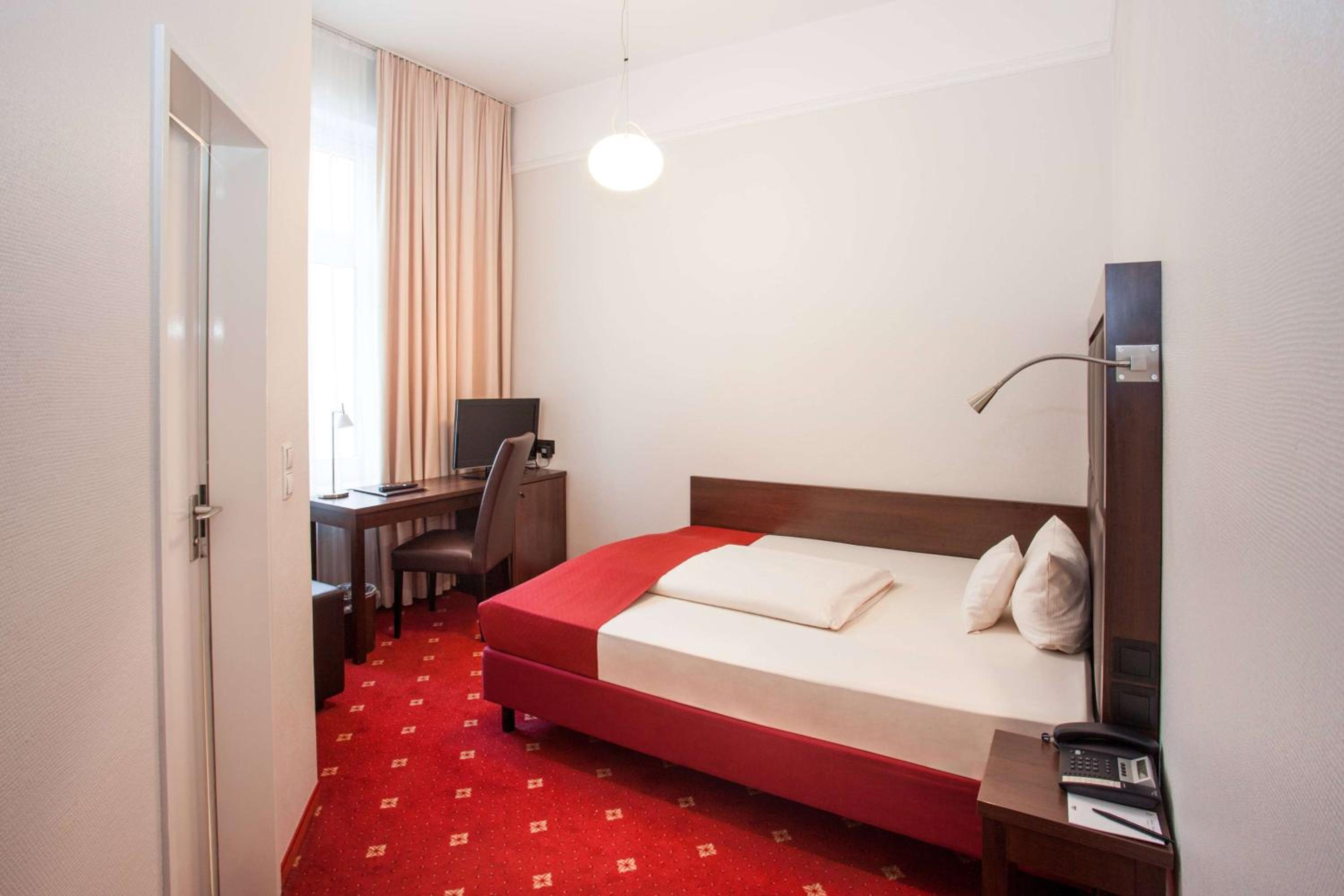 Centro Hotel National Frankfurt, Trademark Collection by Wyndham - Property Image 3