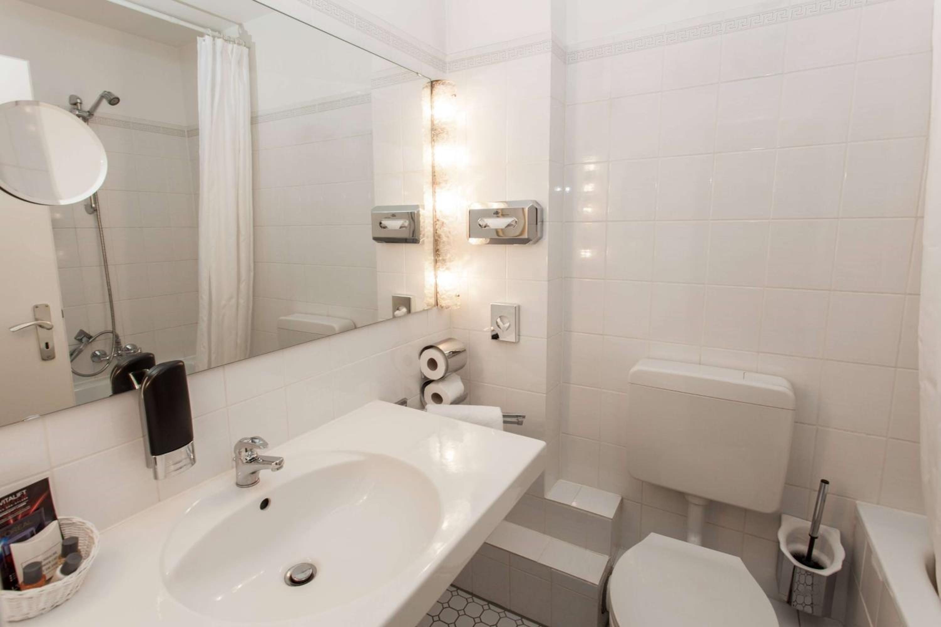 Centro Hotel National Frankfurt, Trademark Collection by Wyndham - Property Image 26