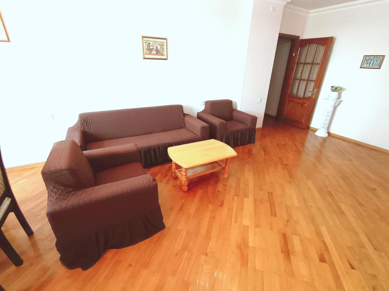 Cozy Apartment near Haydar Aliyev cener