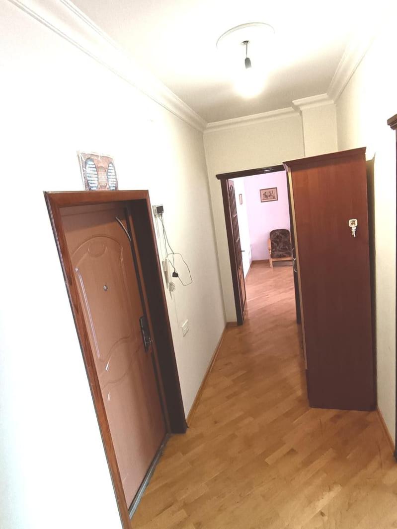 Cozy Apartment near Haydar Aliyev cener