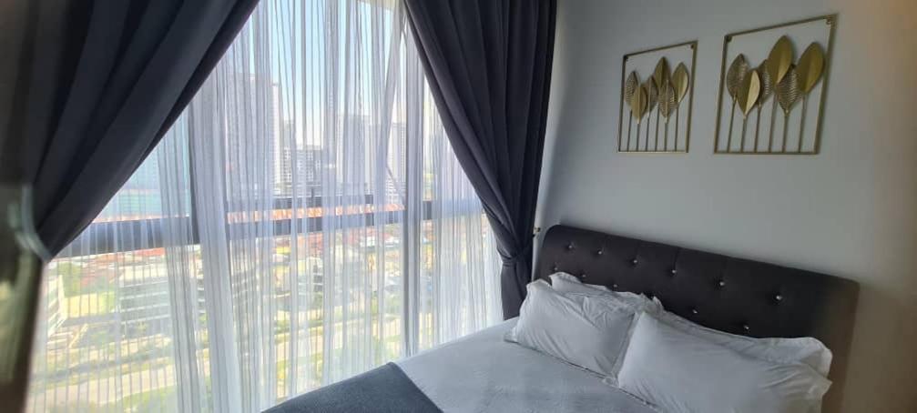 Urban Suites Georgetown Penang - Affordable - Luxurious Stay with Sea & Georgetown Views by Qistina photo 5