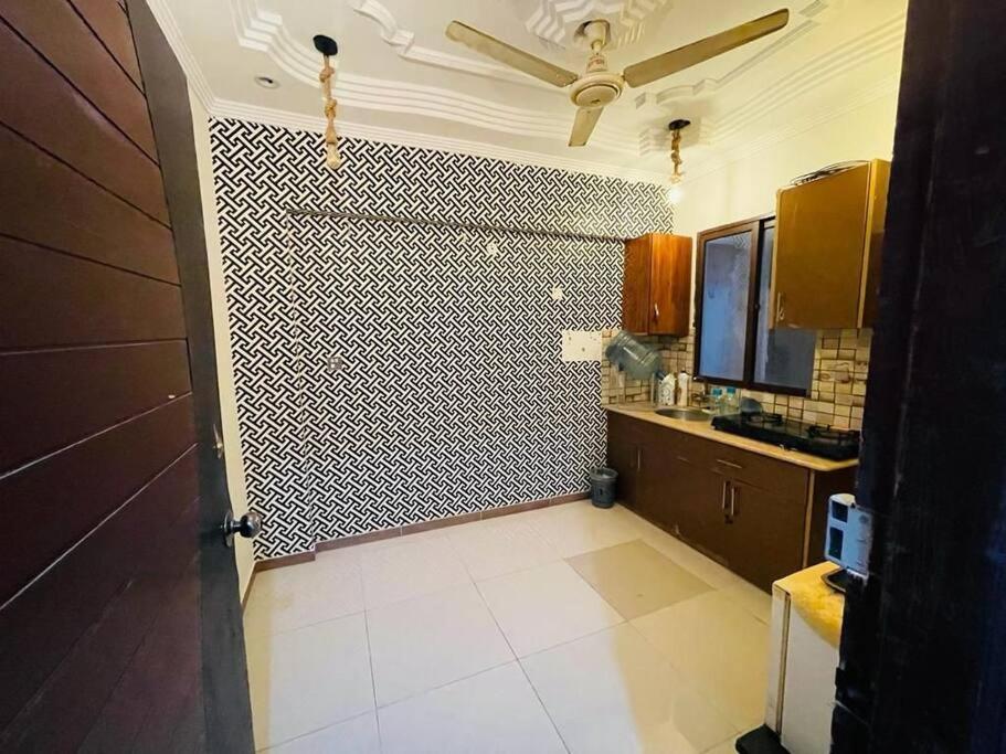 Stay Place Nice & Cozy 2 bedroom Apartment view 4