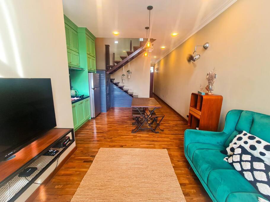 Premium Vintage Home 2 Master Bedrooms 2 to 4 Pax Comfy Stay for Friends and Family photo 1
