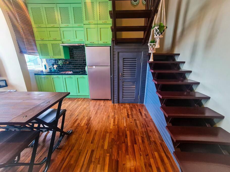 Premium Vintage Home 2 Master Bedrooms 2 to 4 Pax Comfy Stay for Friends and Family photo 8