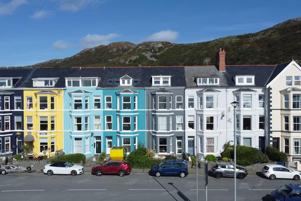 Barmouth Beach Front Apartments