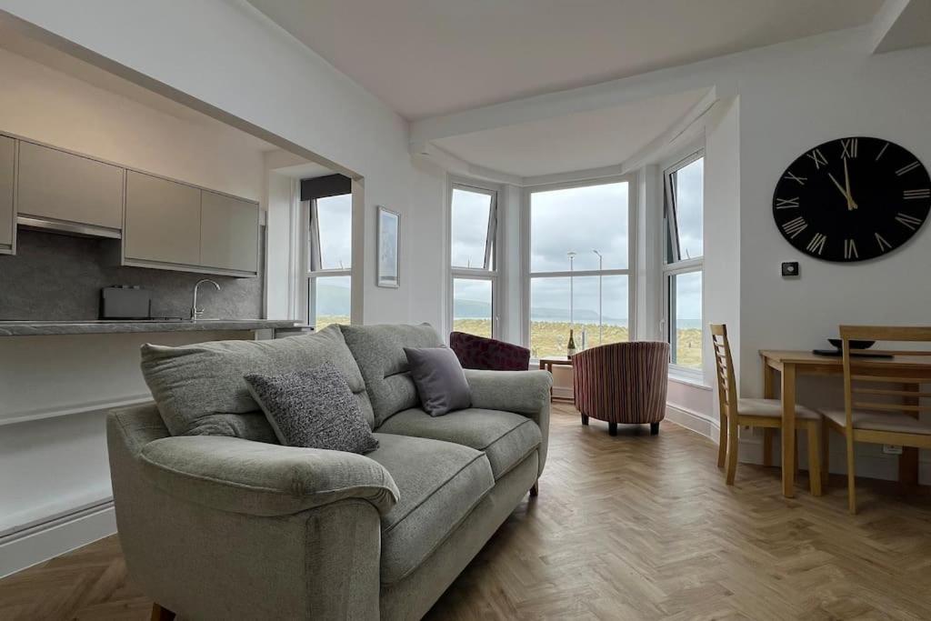 Barmouth Beach Front Apartments