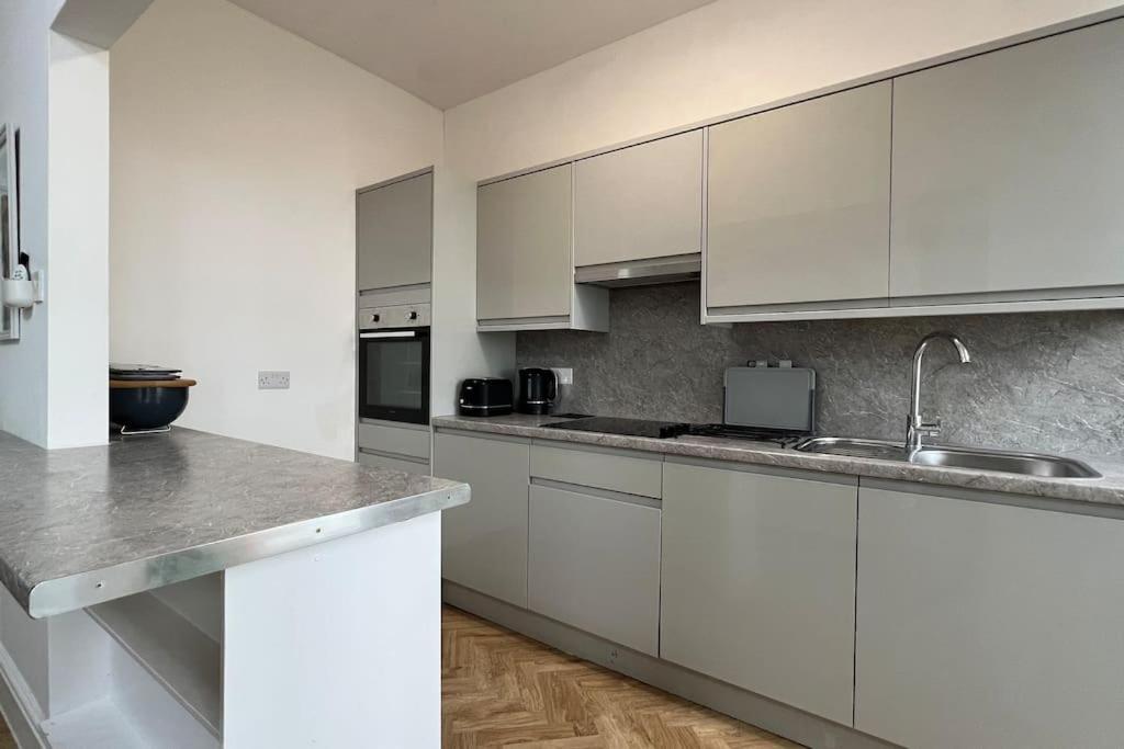 Barmouth Beach Front Apartments