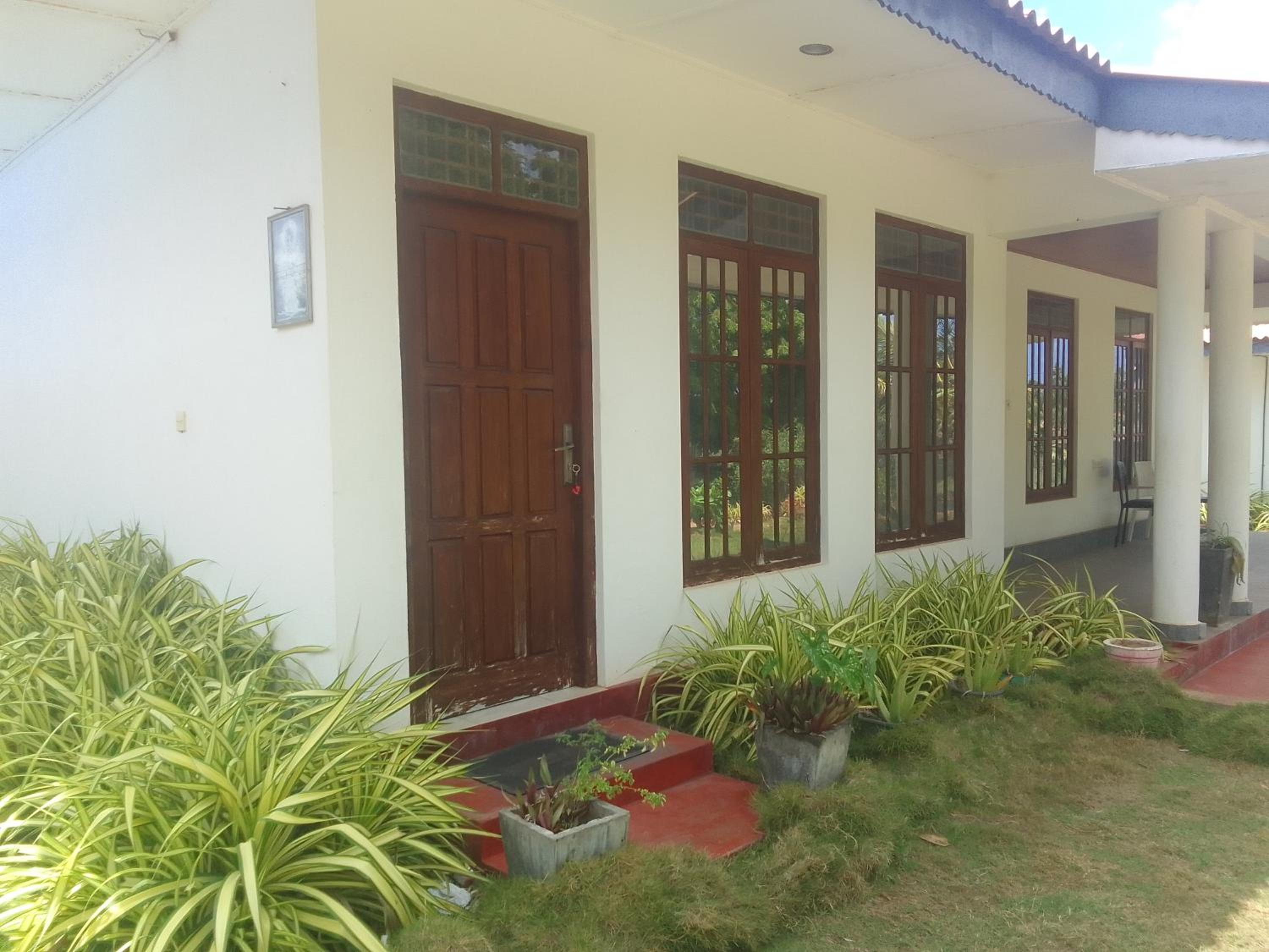 GOLDEN TEMPLE VILLA ,Nilaveli Rd, Trincomalee