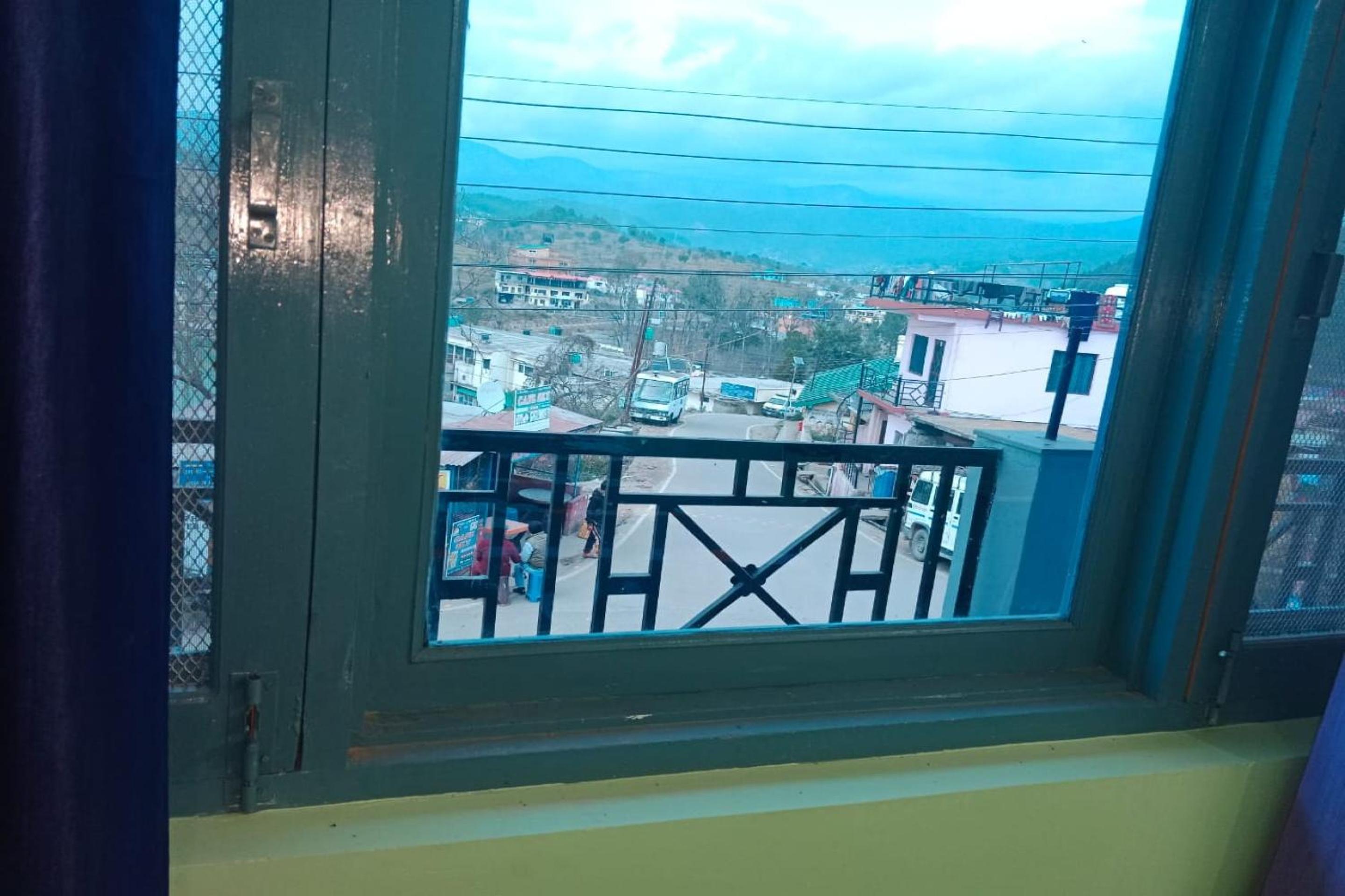 SPOT ON Atithi Restaurant And Homestay view 3