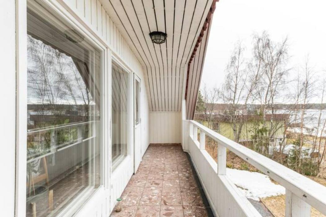 Big 4 bedroom house with sauna by the sea view 5