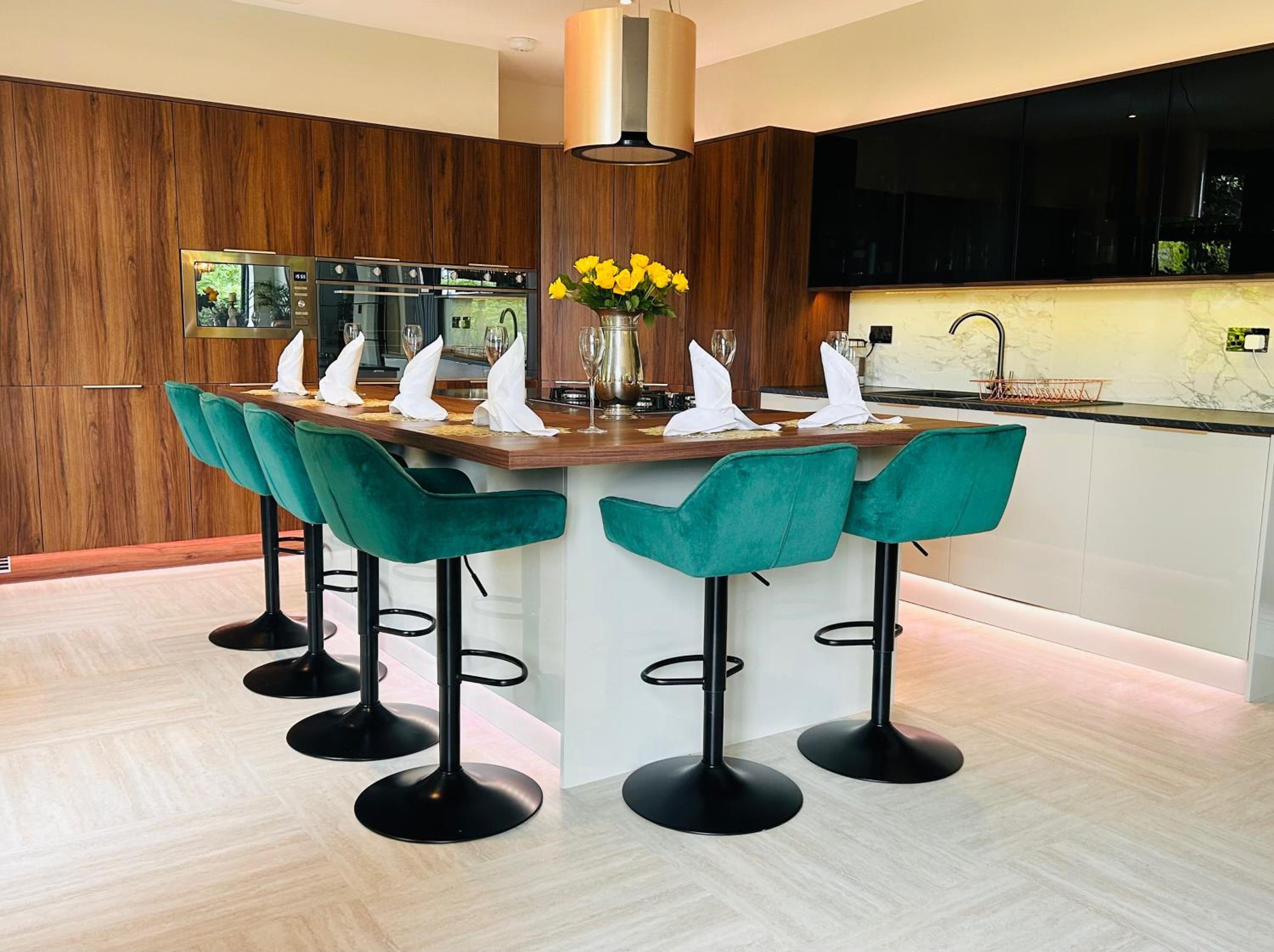 Longbank Luxury Lets