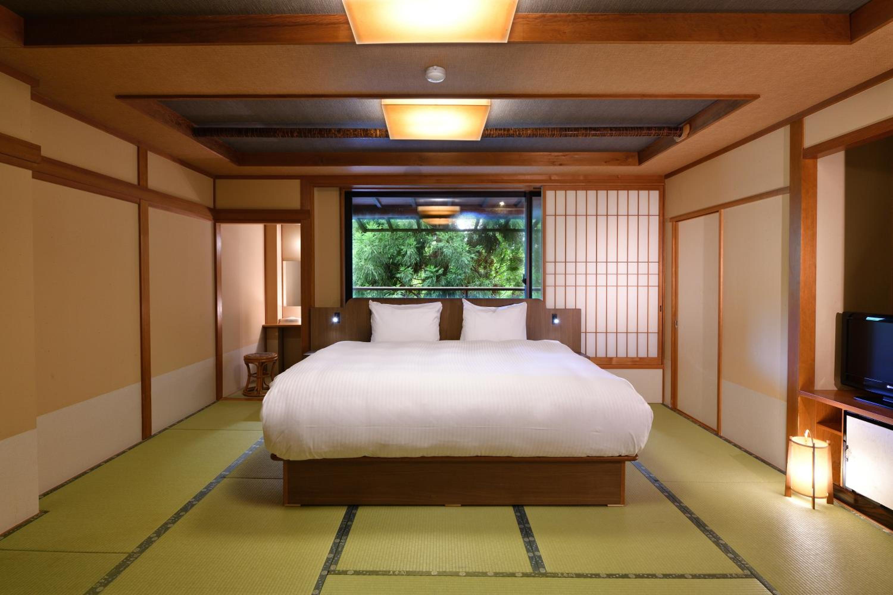 Yunogo Onsen HOTEL YUNOMORI BISYUNKAKU