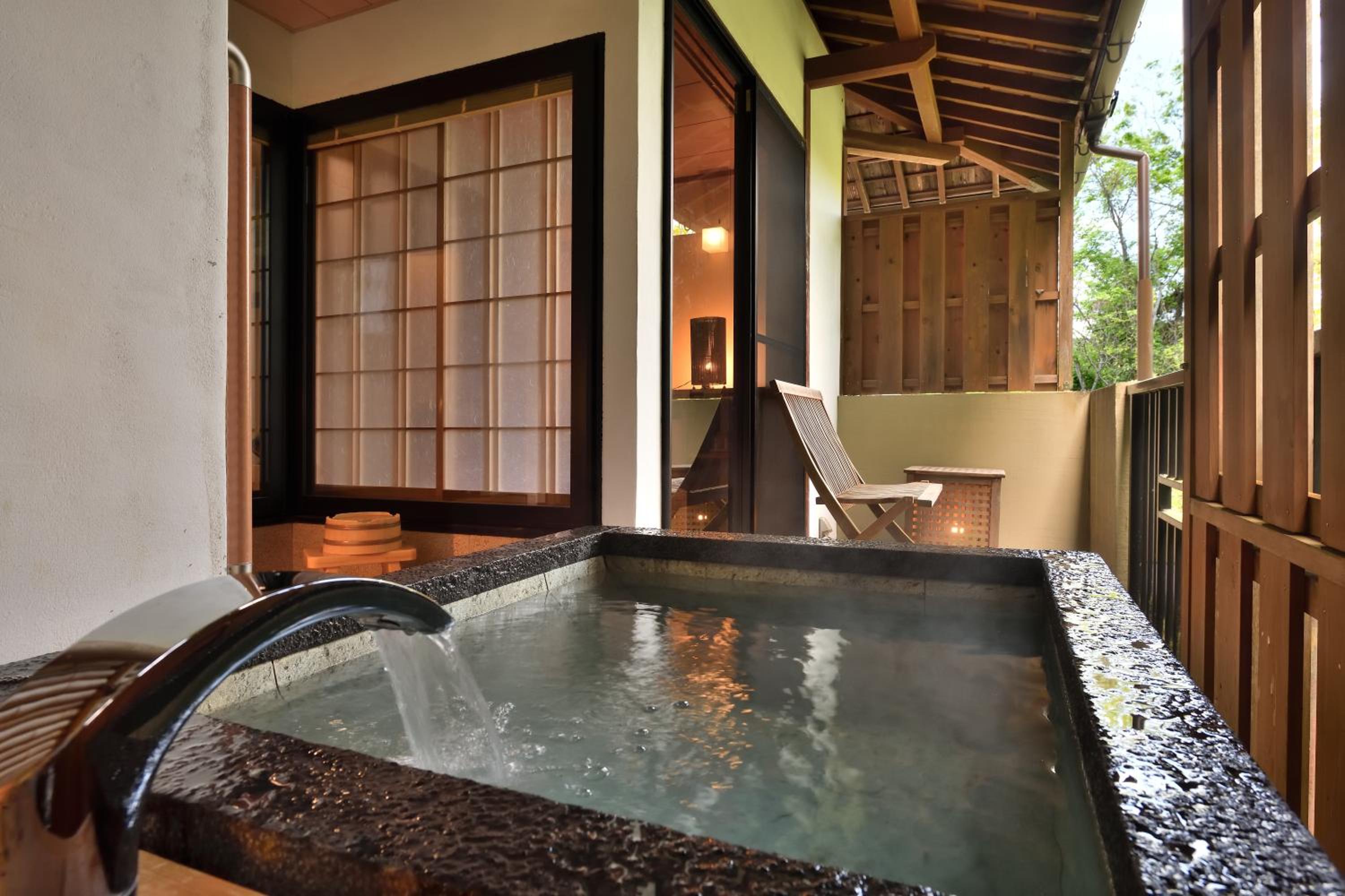 Yunogo Onsen HOTEL YUNOMORI BISYUNKAKU
