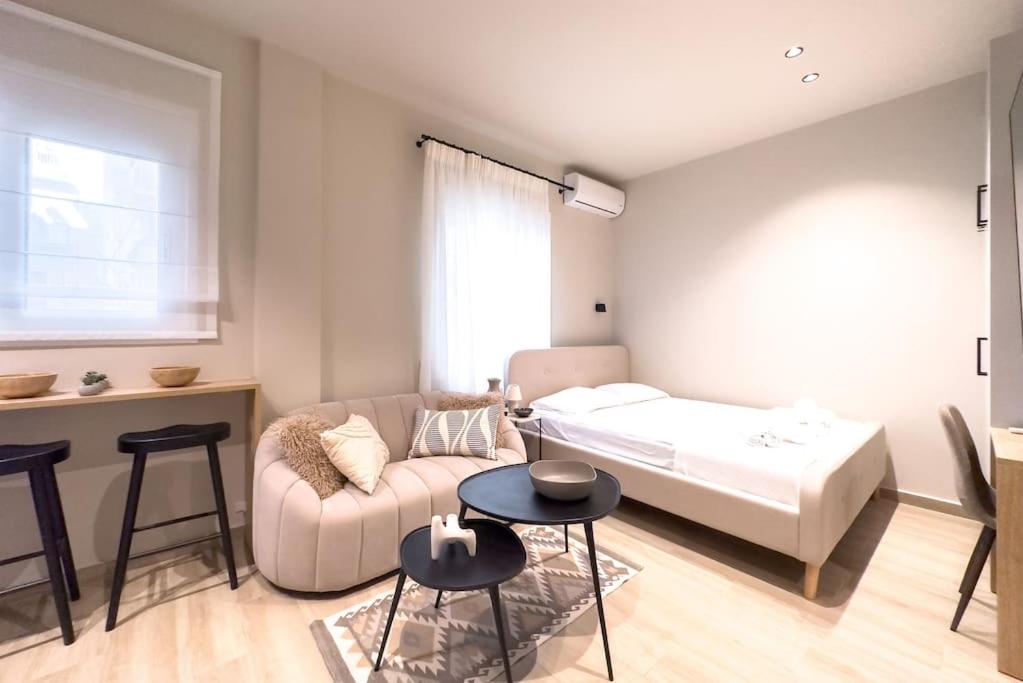 Athenian Luxe & Cozy Studio