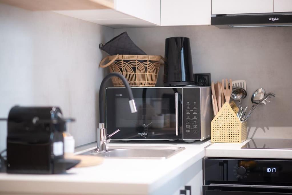 Athenian Luxe & Cozy Studio