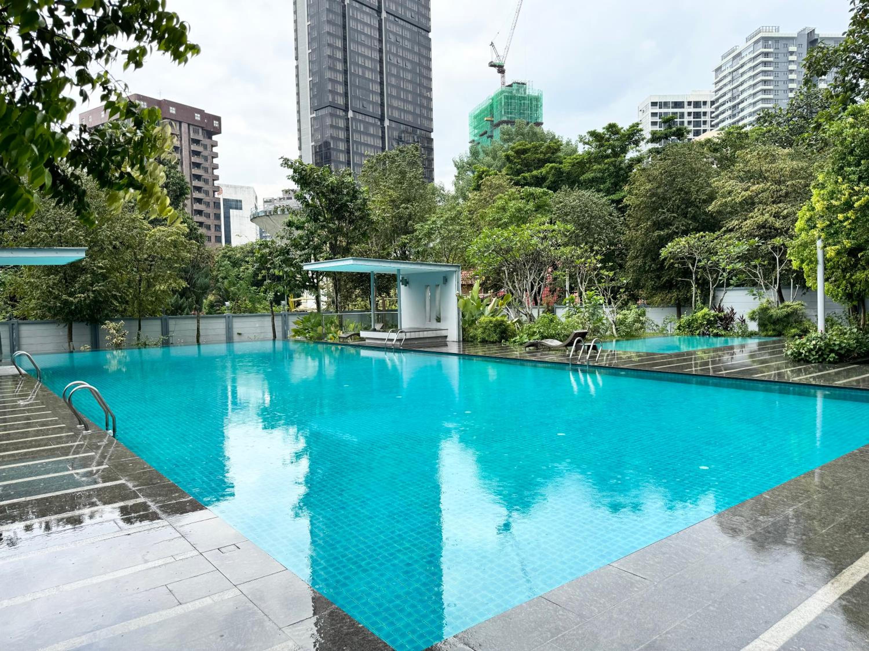 8 KLCC 5 minutes to Jalan Alor Street Bukit Bintang Pavilion 10 Pax 3R2B