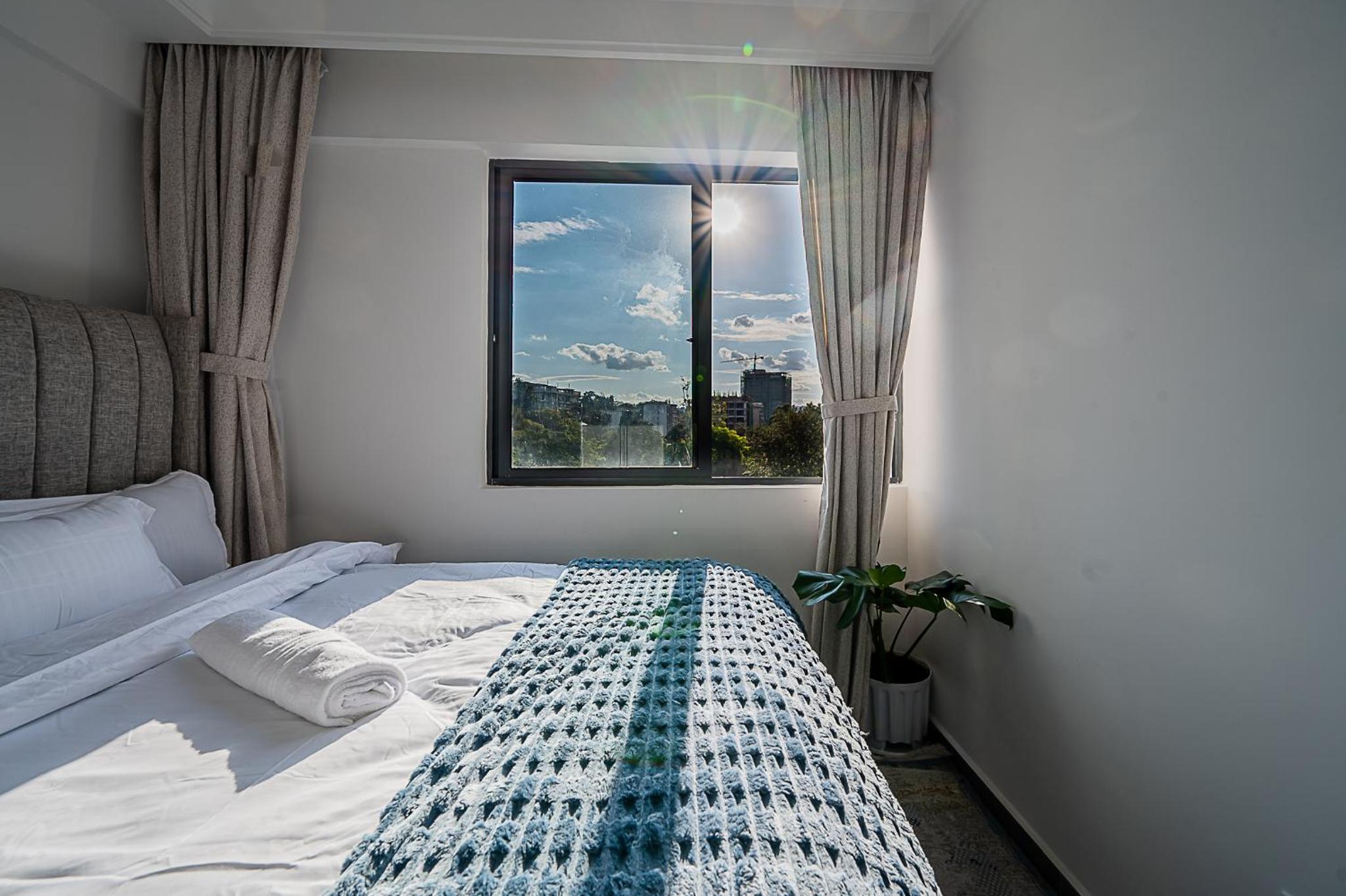 Riverside Expat Quarters