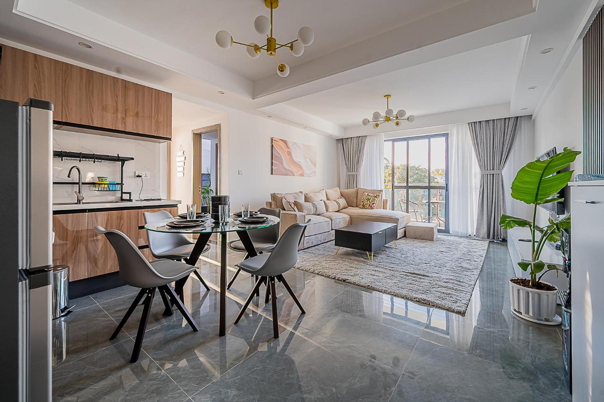 Riverside Expat Quarters