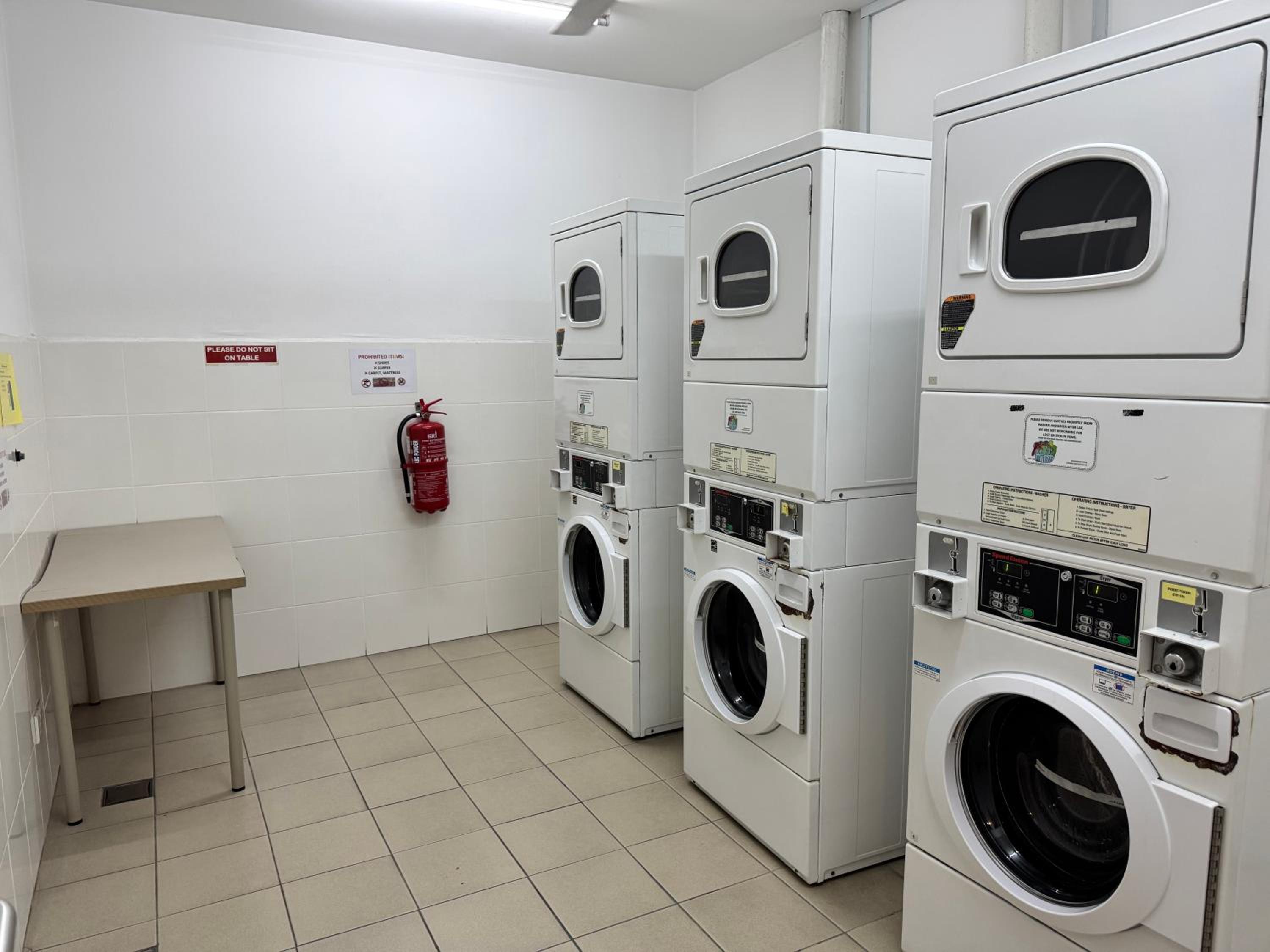 8 KLCC 5 minutes to Jalan Alor Street Bukit Bintang Pavilion 10 Pax 3R2B