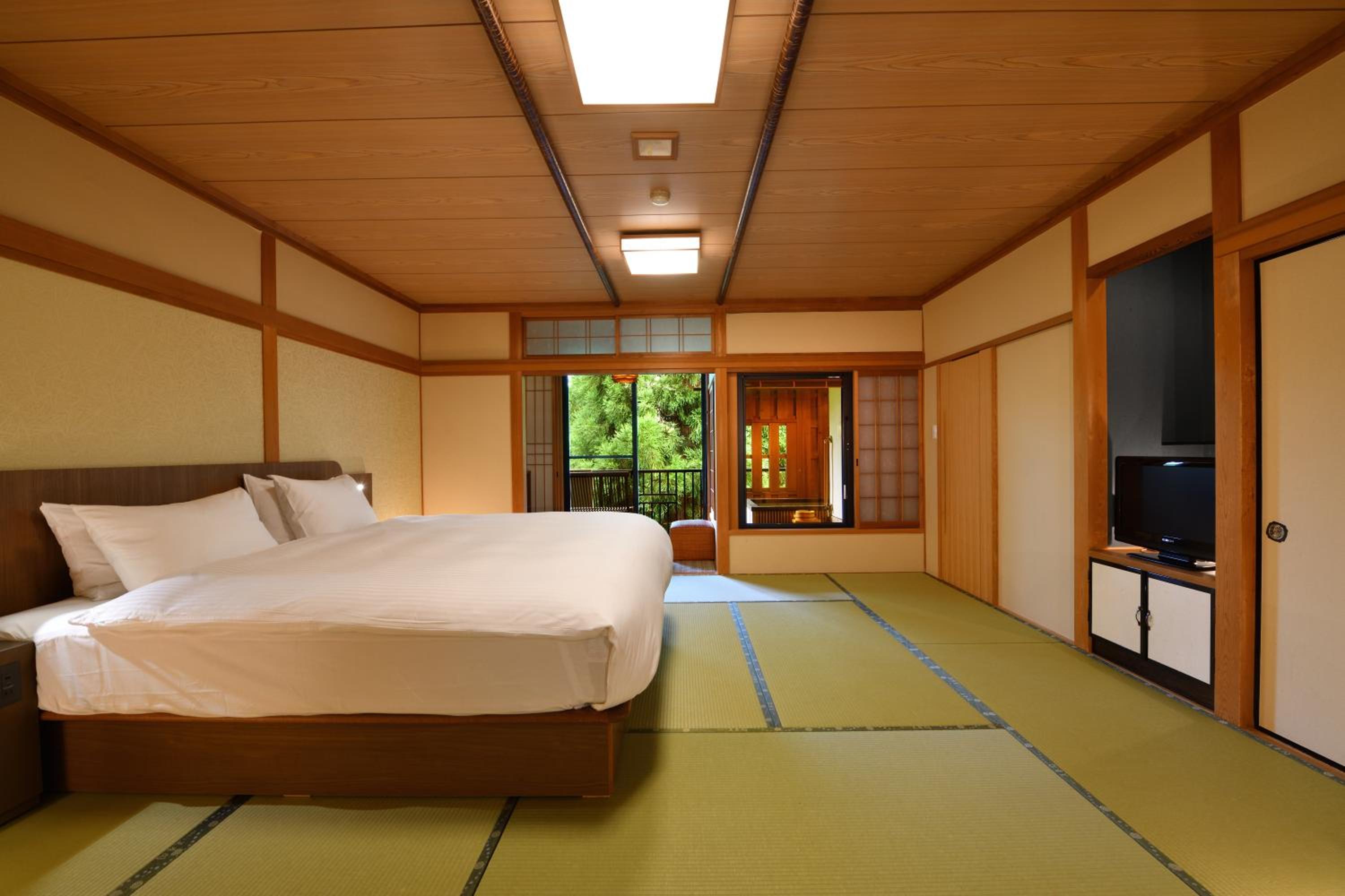 Yunogo Onsen HOTEL YUNOMORI BISYUNKAKU