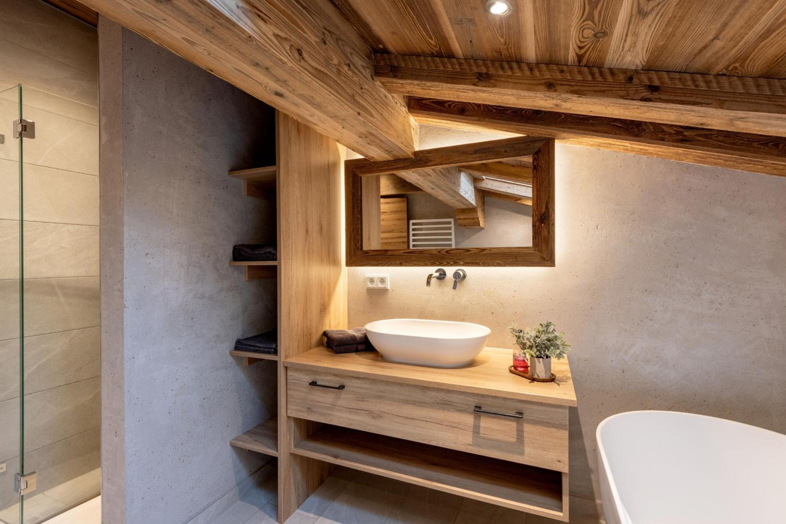 Kinkara Lodge by Apartment Managers