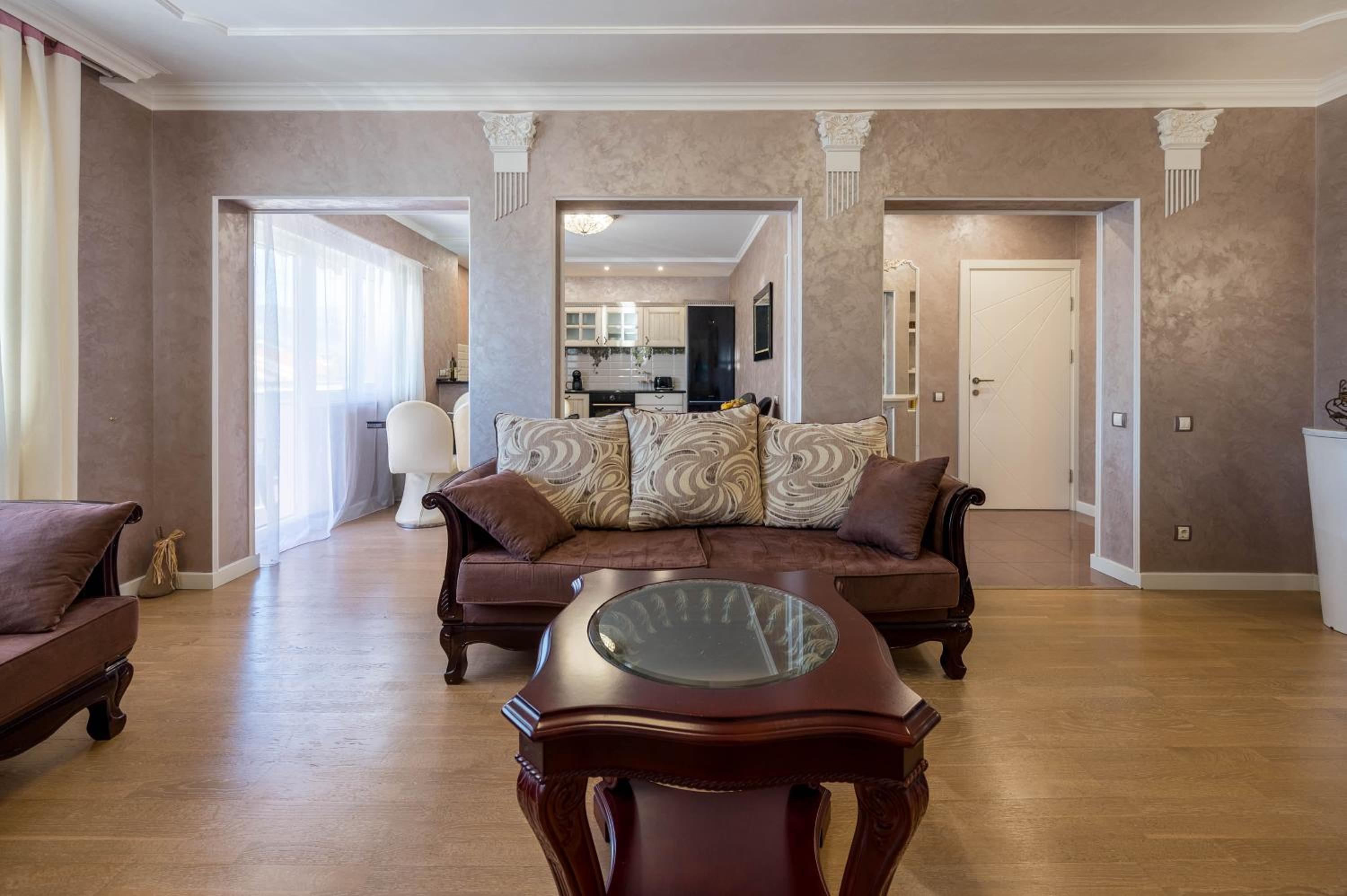 Grande Apartments