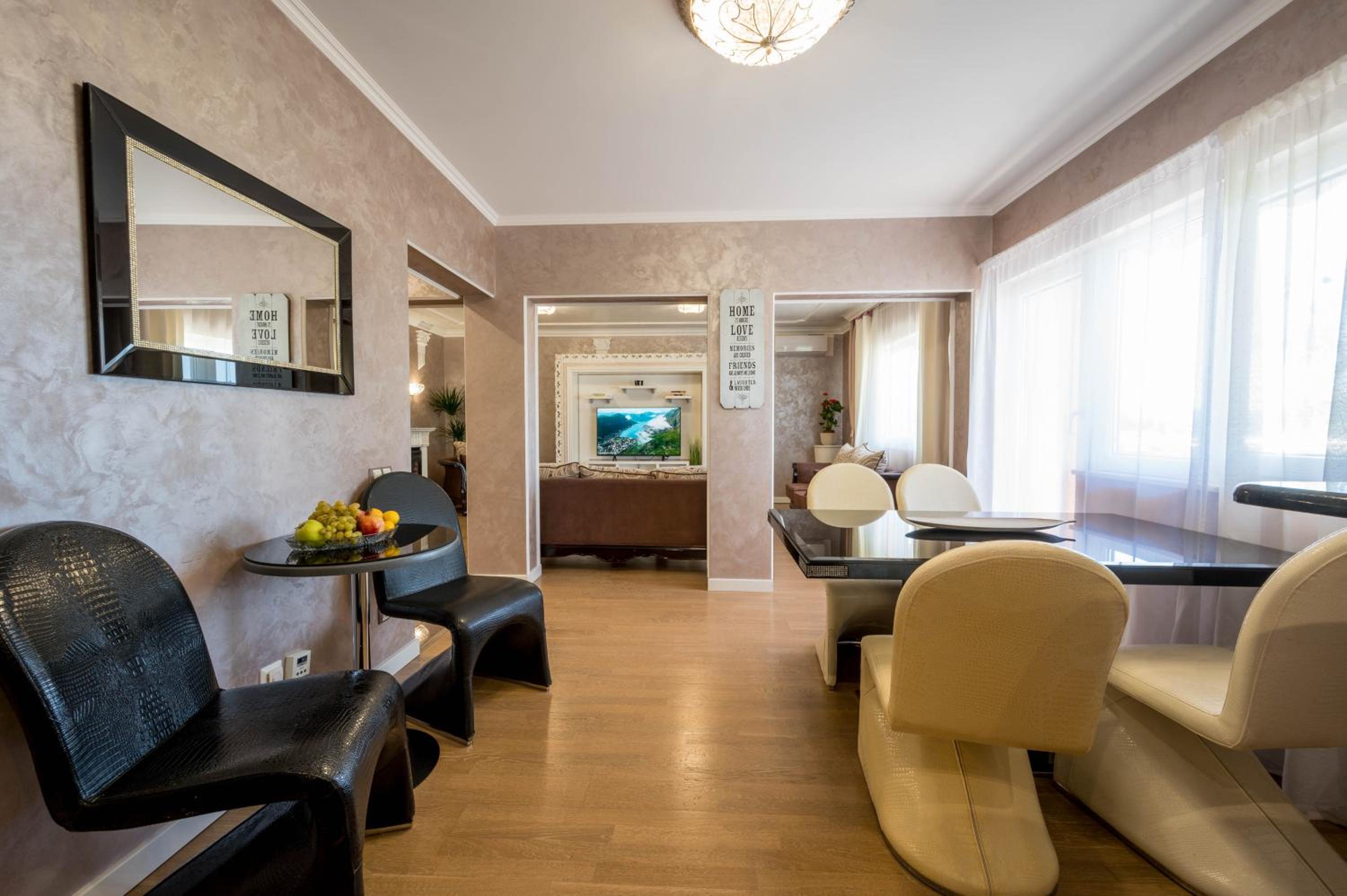 Grande Apartments
