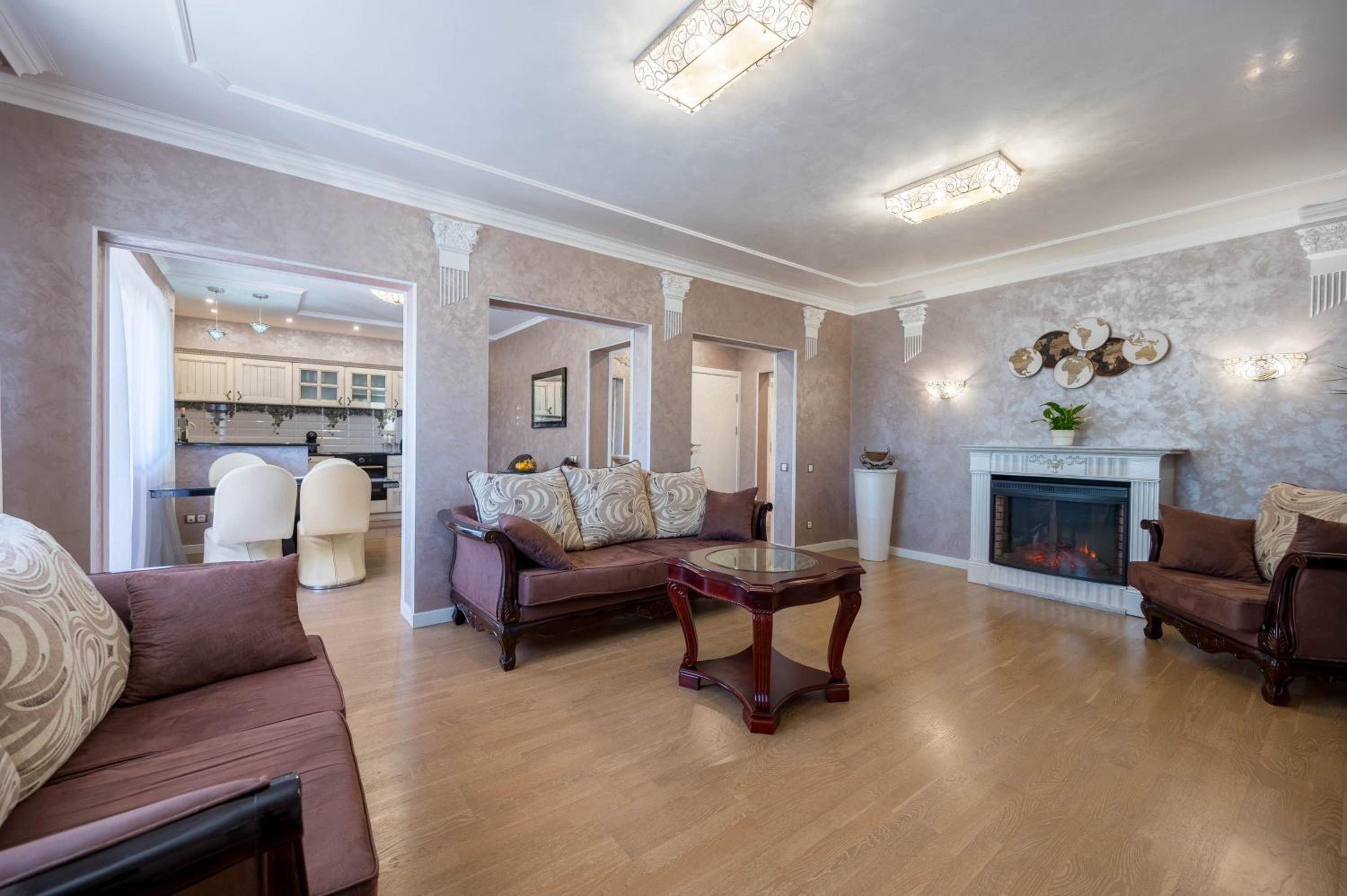 Grande Apartments