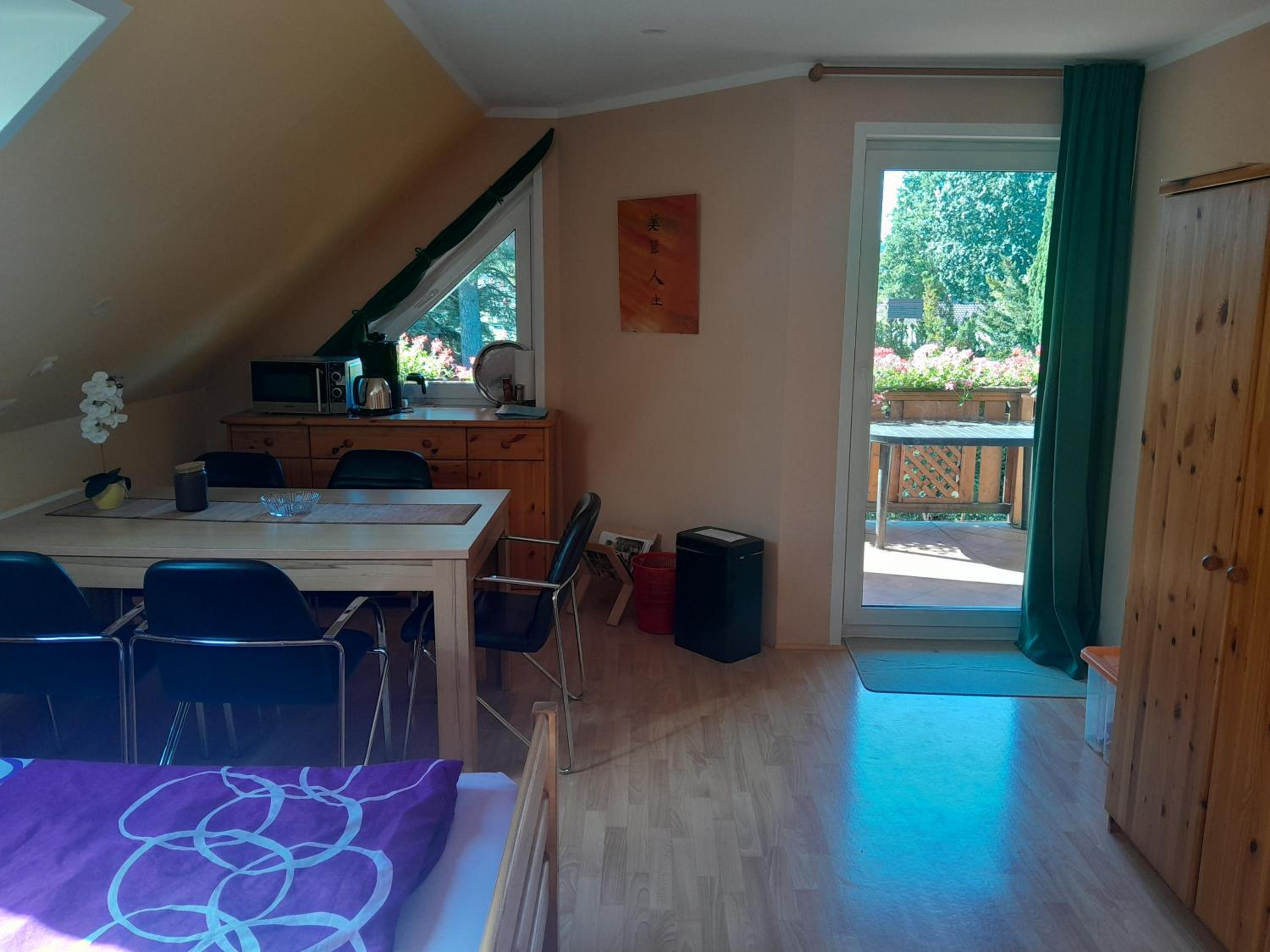 FeWo Hohen Neuendorf bei Berlin mit Sauna und Fuß-SPA