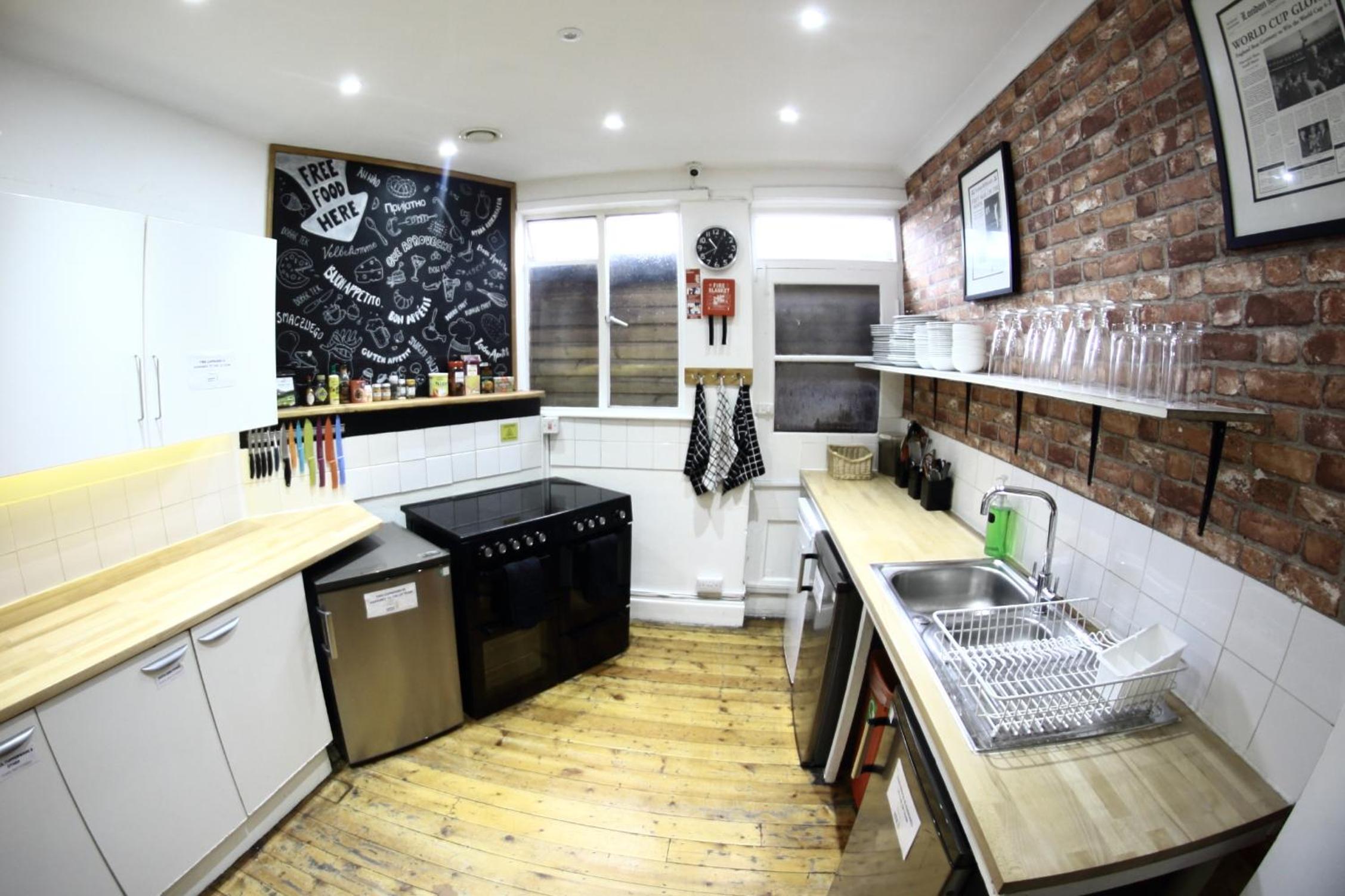Oxford Vacations - Central Backpackers - Property Image 20