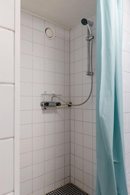 Kattarp Home Cellar - Free Parking & Private Entrance view 5