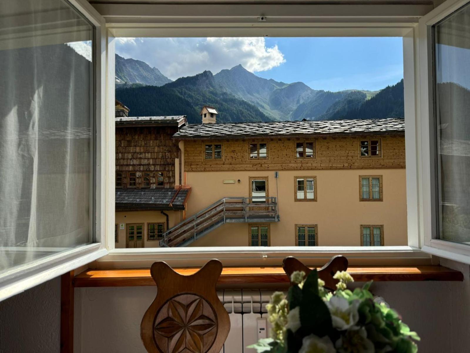 CentroCourma e Parcheggio e TopView en Courmayeur — hotel room