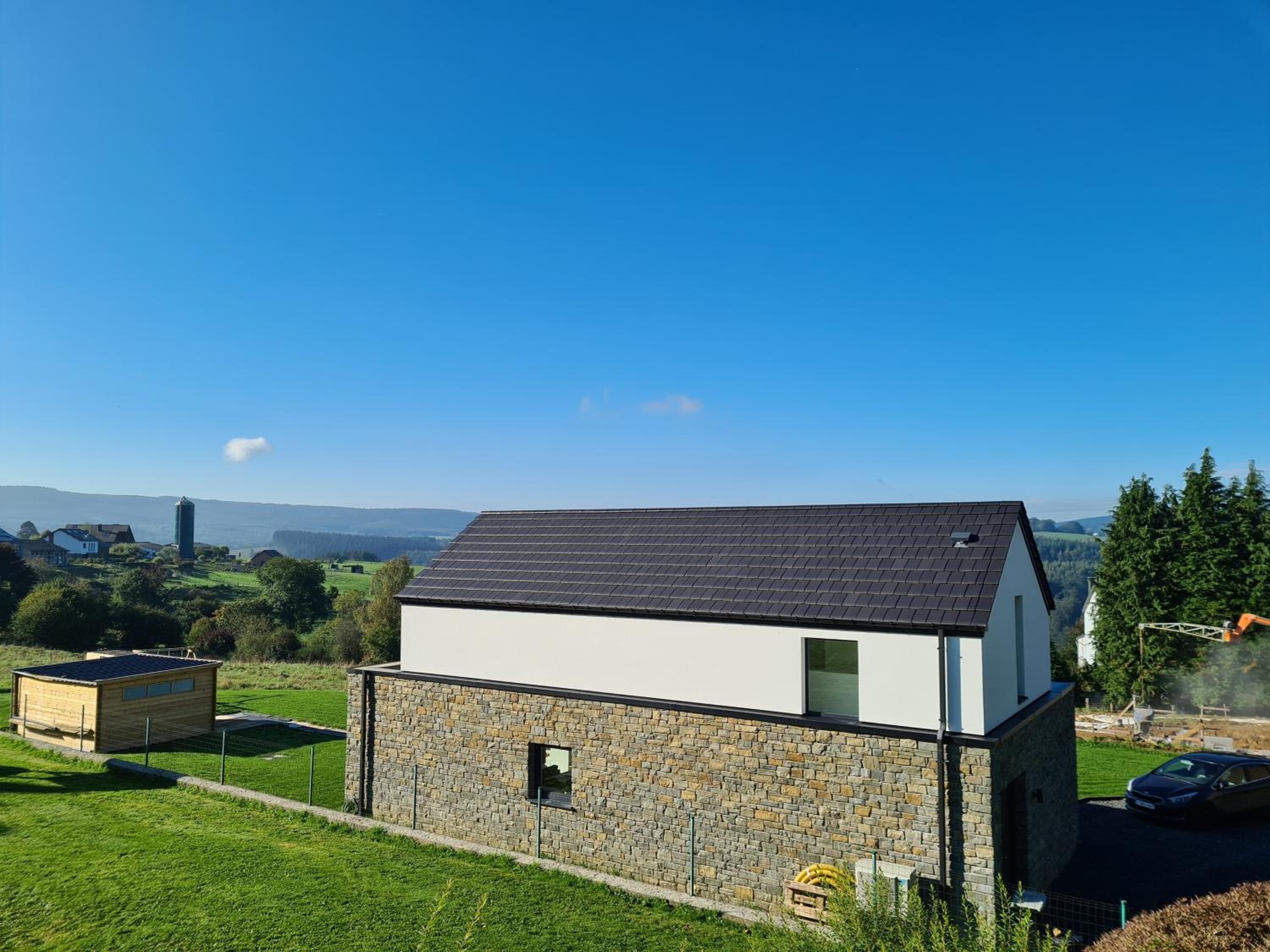Maison neuve avec vue magnifique