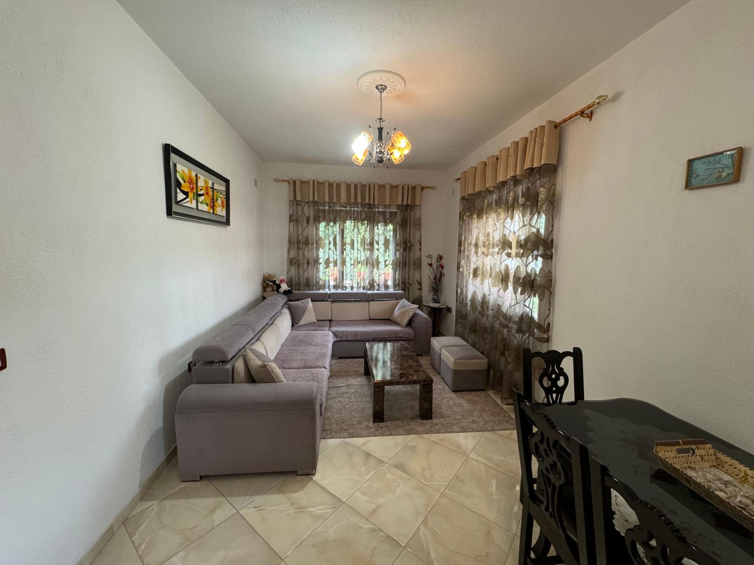 Guest House Pogradec 1