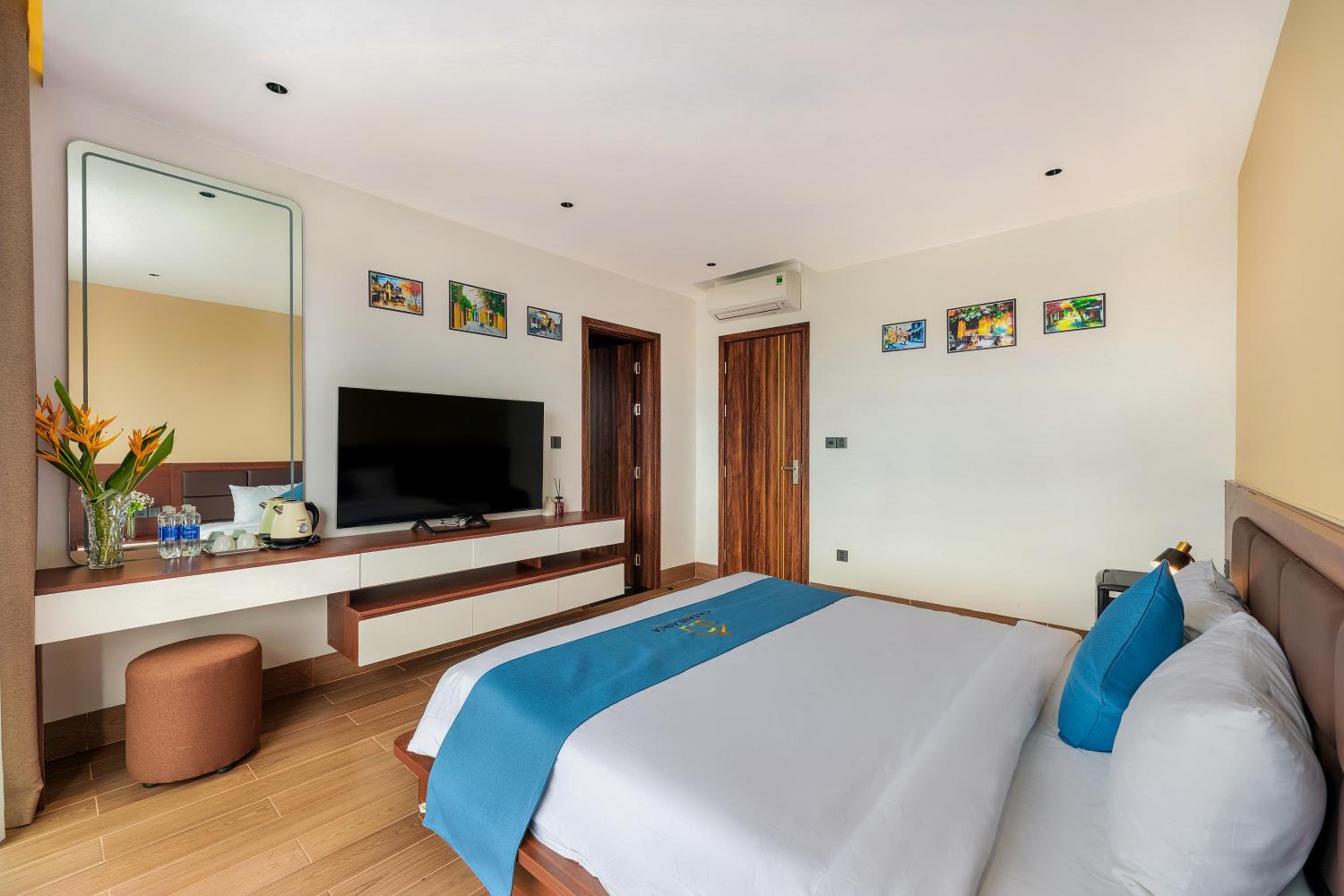 BT208 riverside villa with private pool view 3