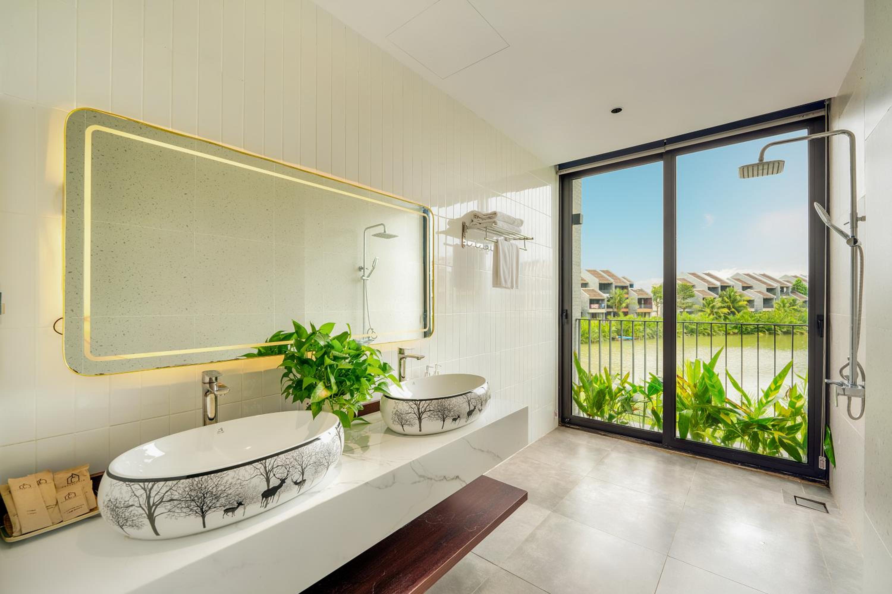 BT208 riverside villa with private pool view 5