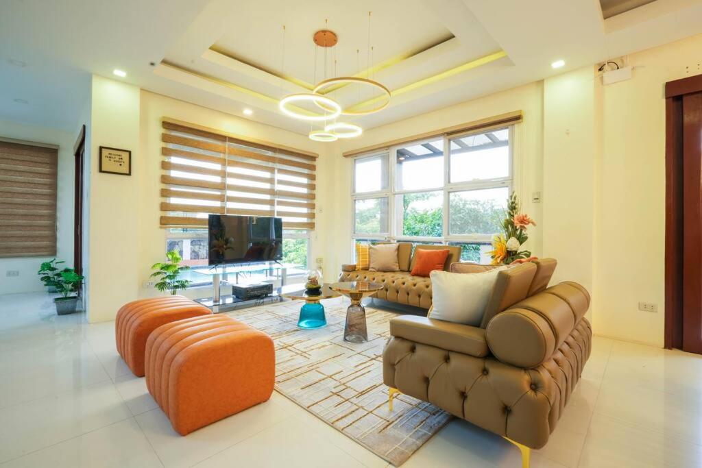 Private Villa - Overlooking View of Taal R-Maison view 3