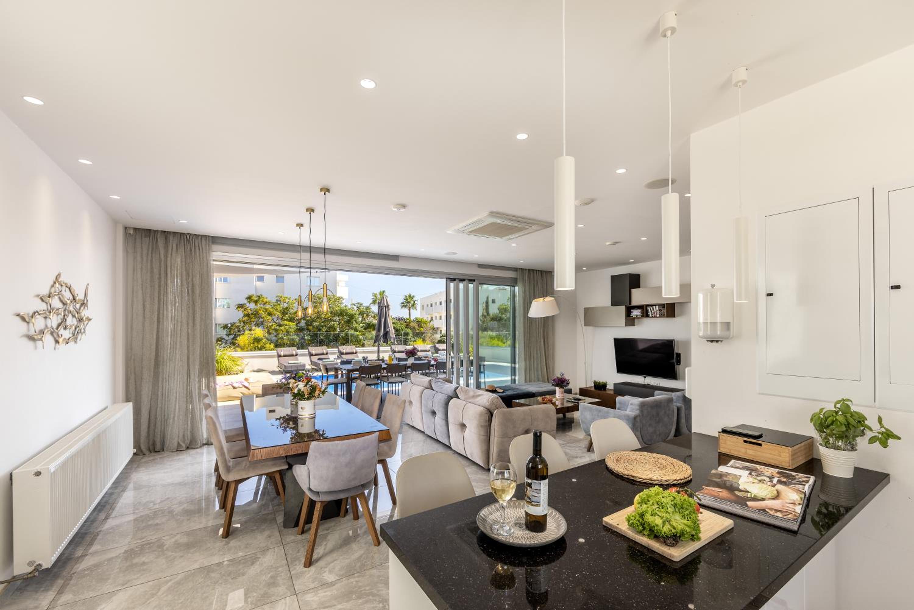 Photo 37