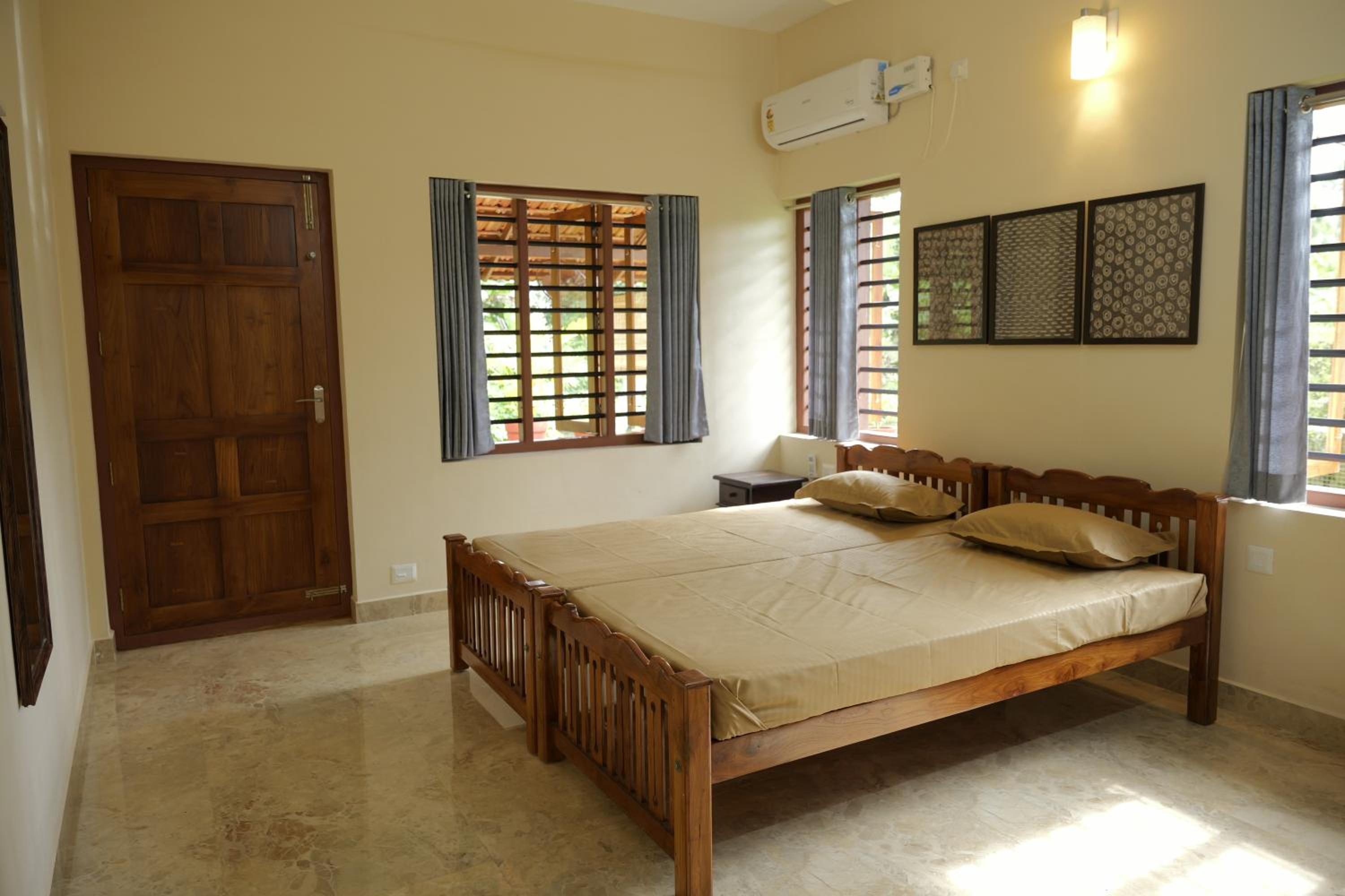 Neelambari - Exclusive Riverside Stay Only One Guest Group at a Time