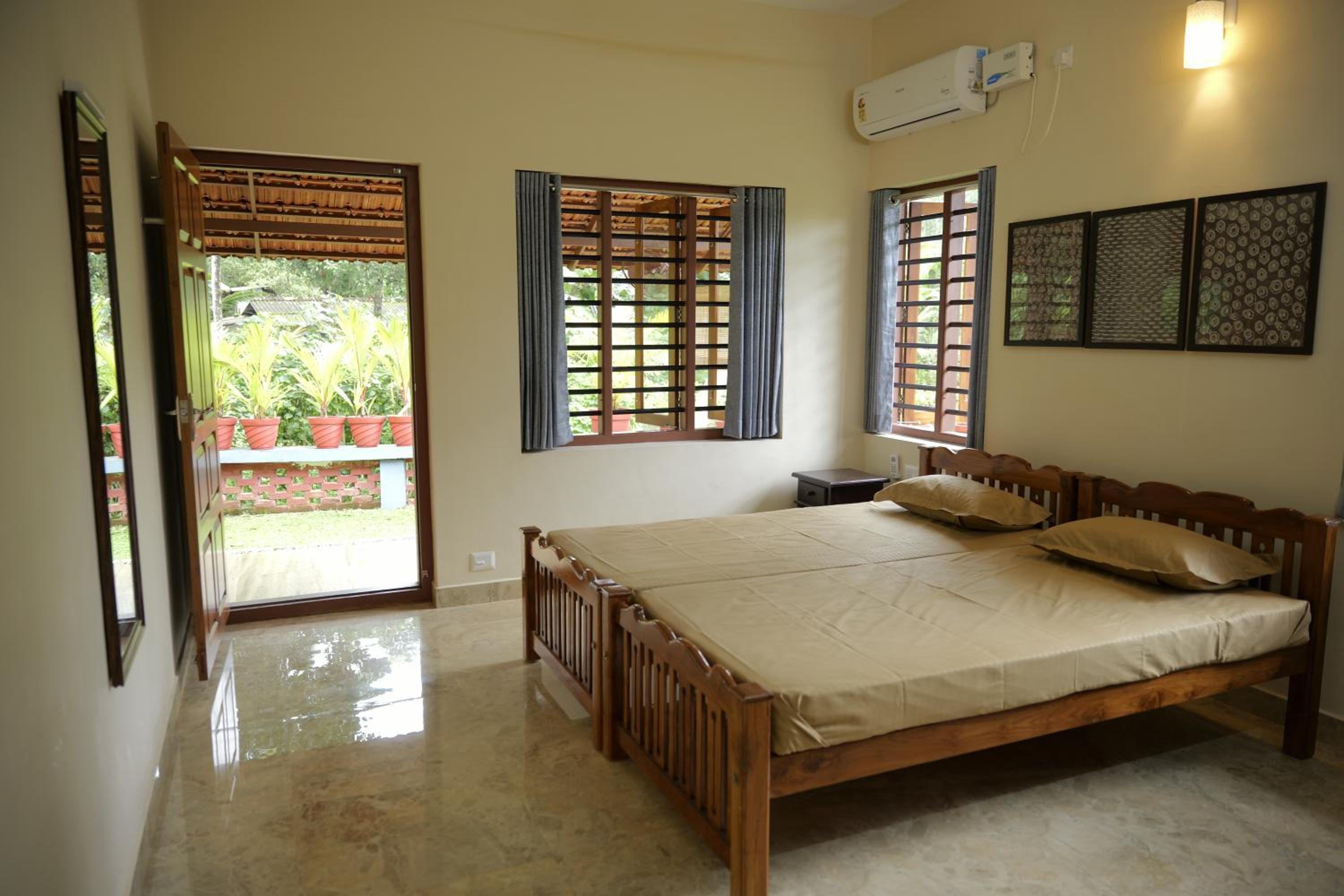 Neelambari - Exclusive Riverside Stay Only One Guest Group at a Time